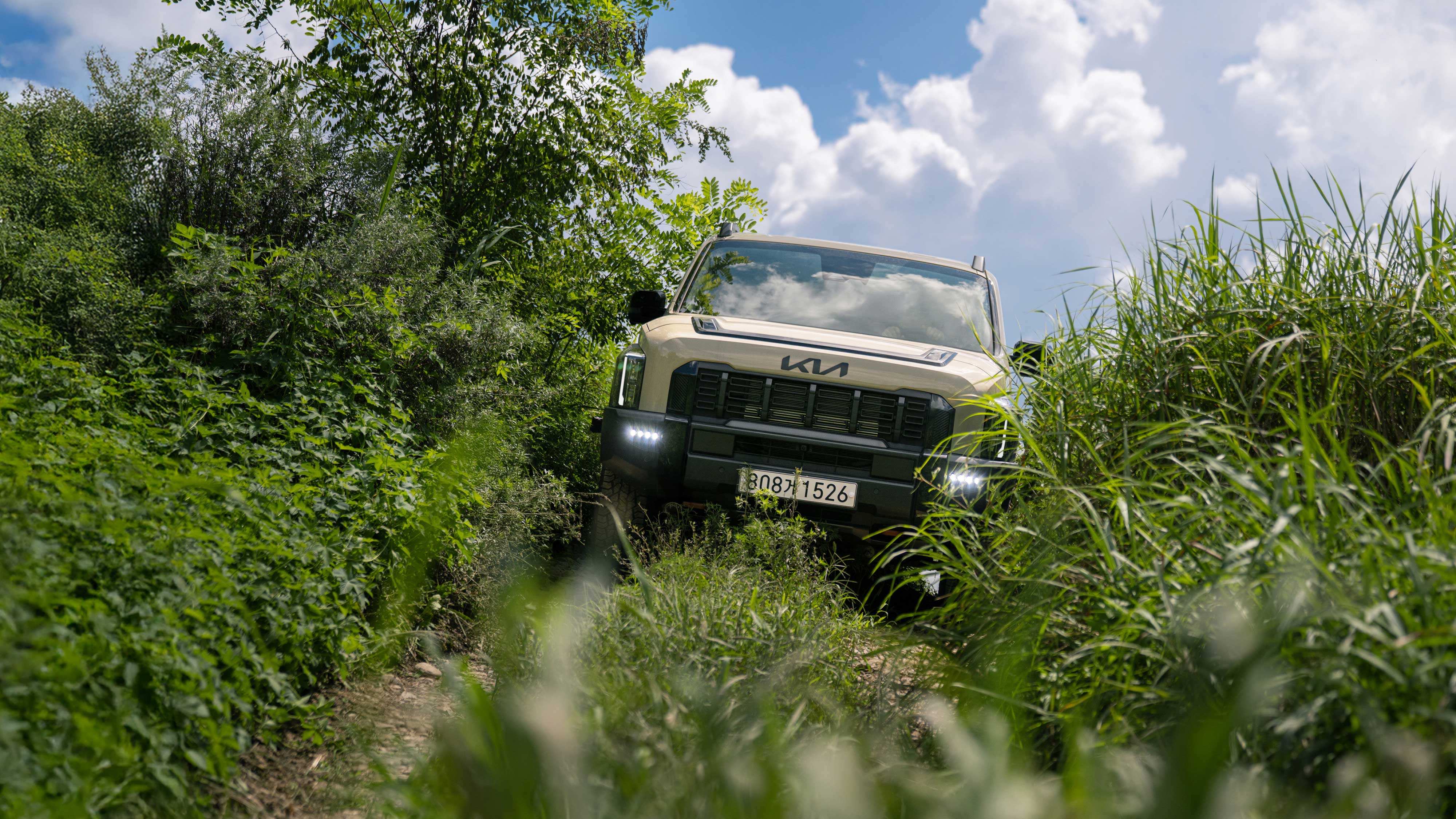 충주에서 더 기아 타스만_정면