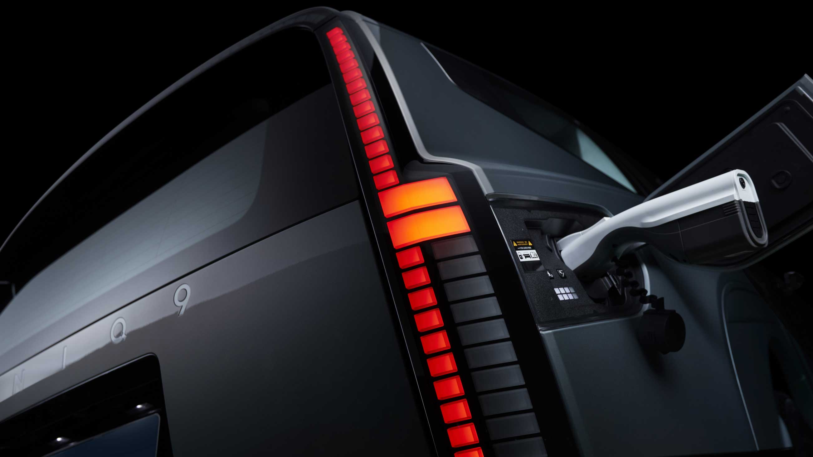 아이오닉 9_주유구