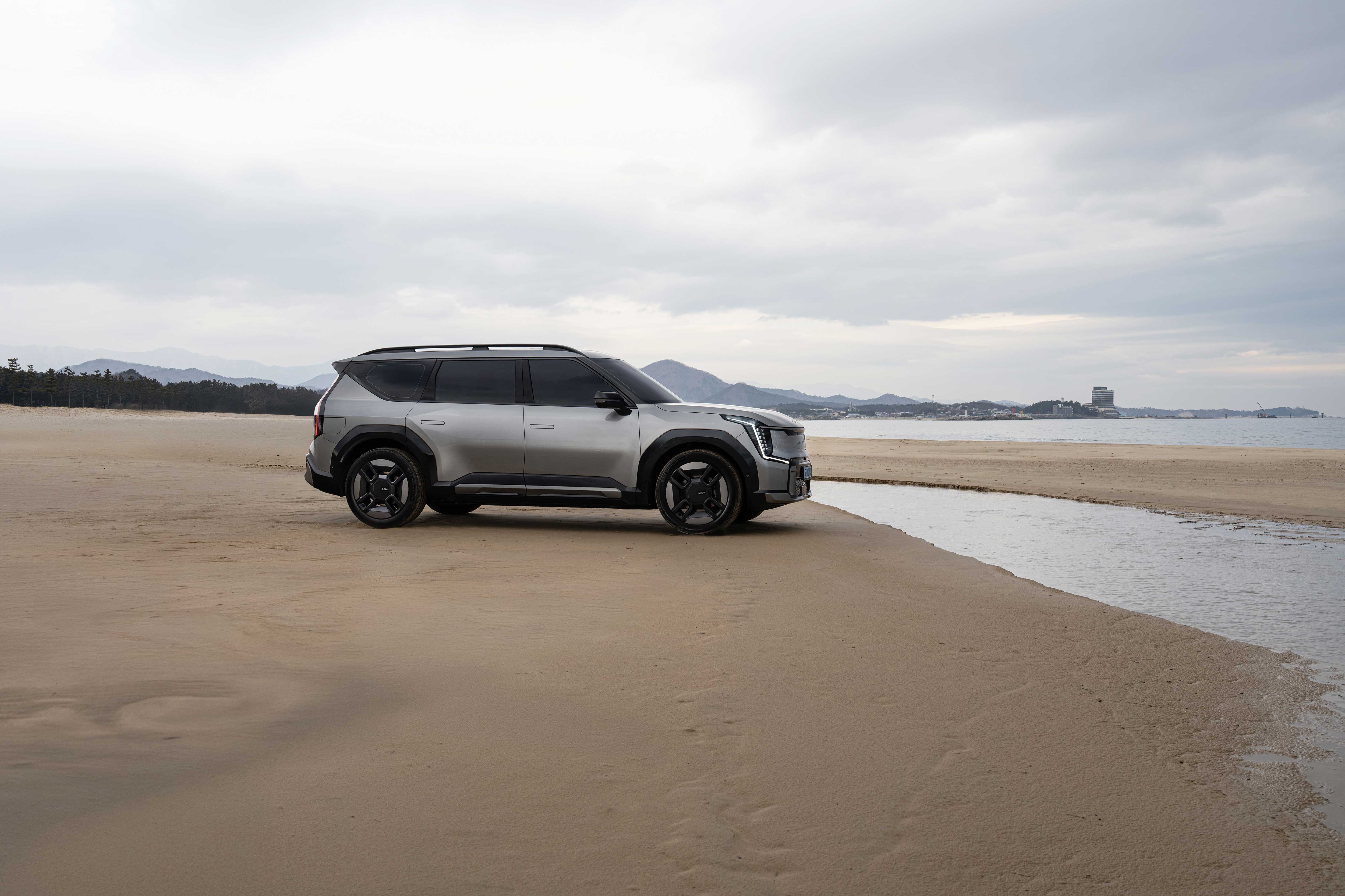 속초에서 EV9 GT-Line_측면