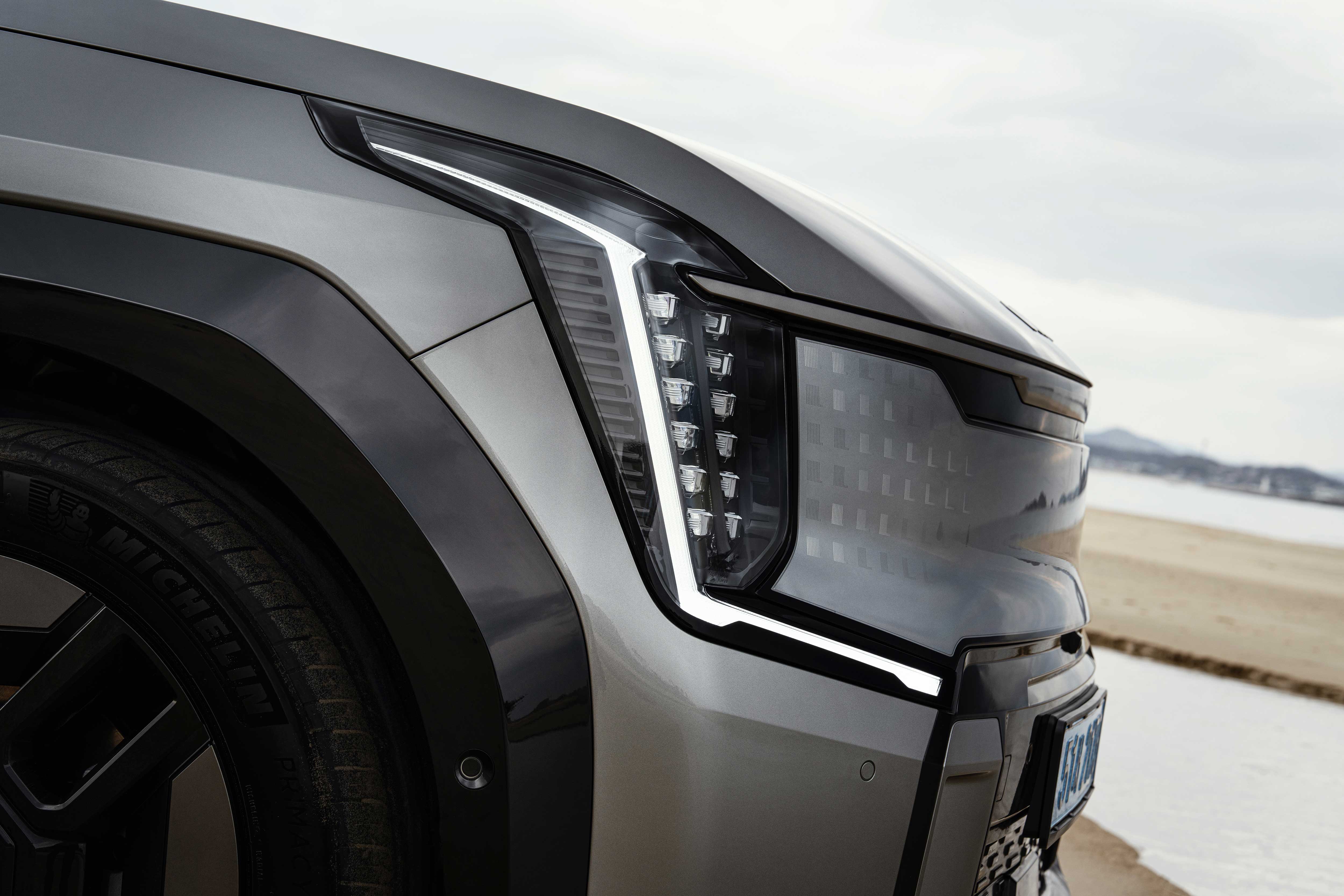 속초에서 EV9 GT-Line_헤드라이트