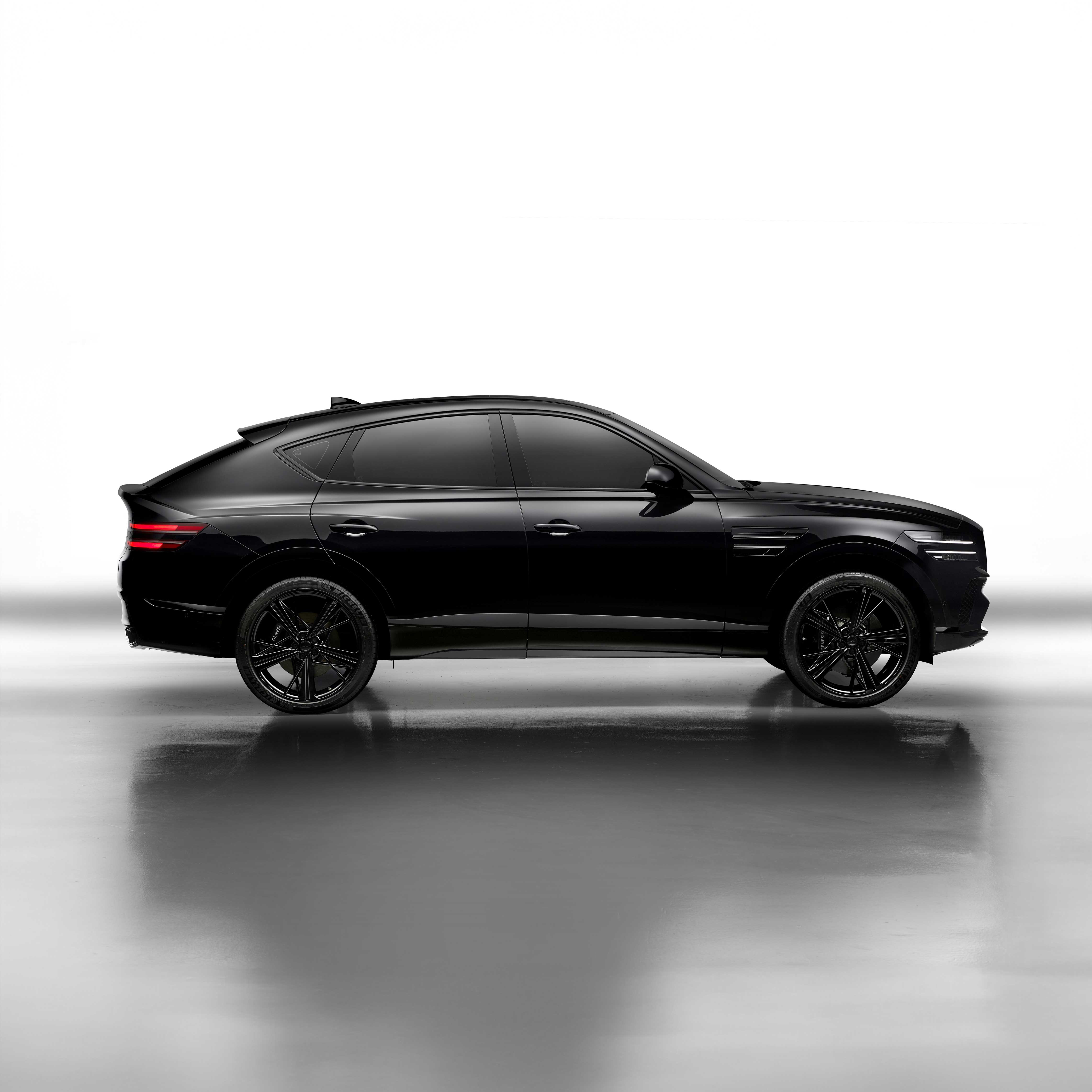 GV80 쿠페 블랙_측면