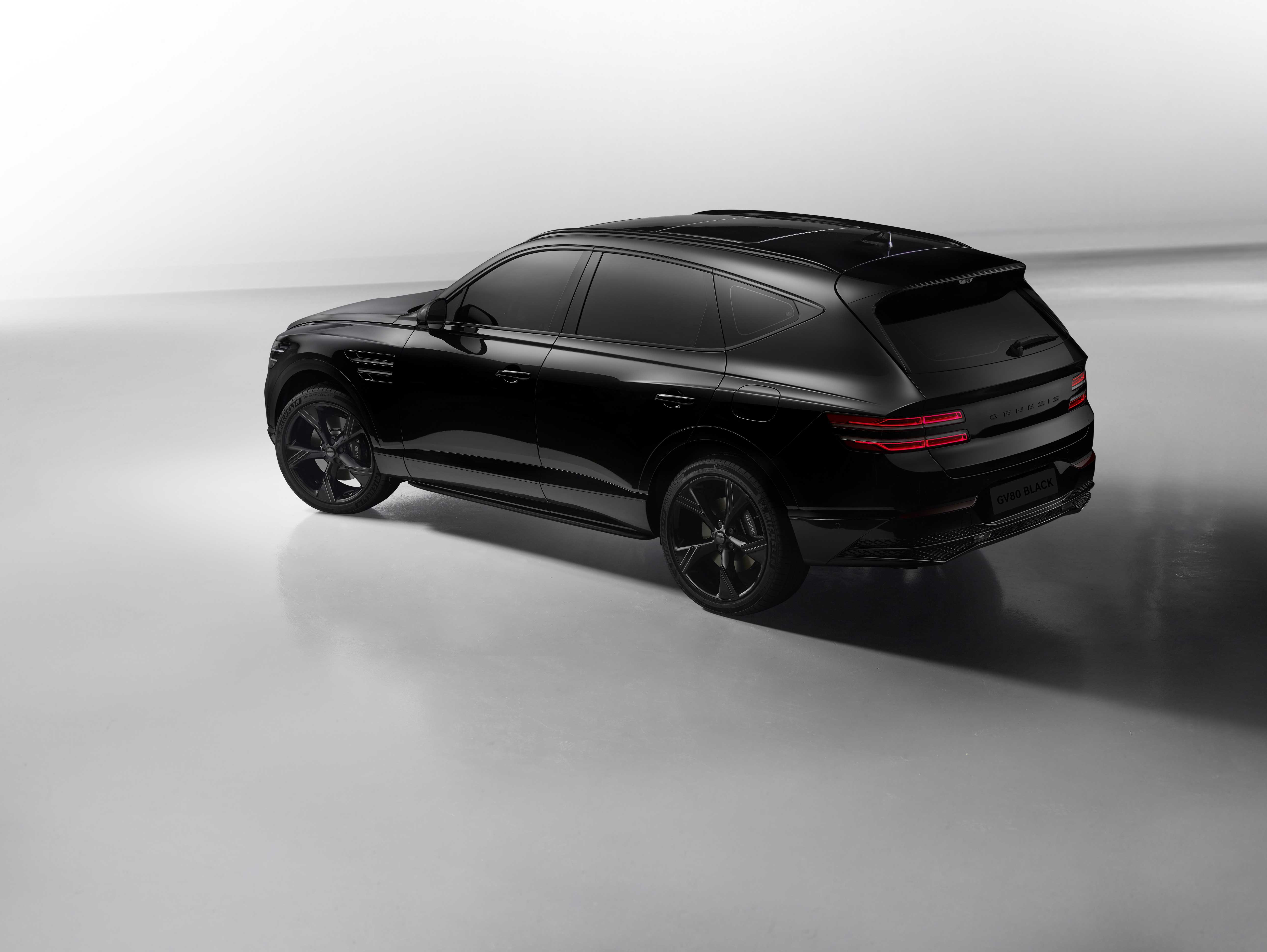 GV80 Black_후측면