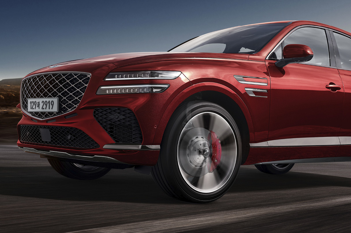 제네시스 GV80 쿠페의 브레이크 캘리퍼가 돋보이는 모습