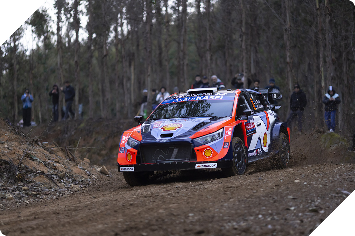 셰이크다운을 달리고 있는 타낙의 모습