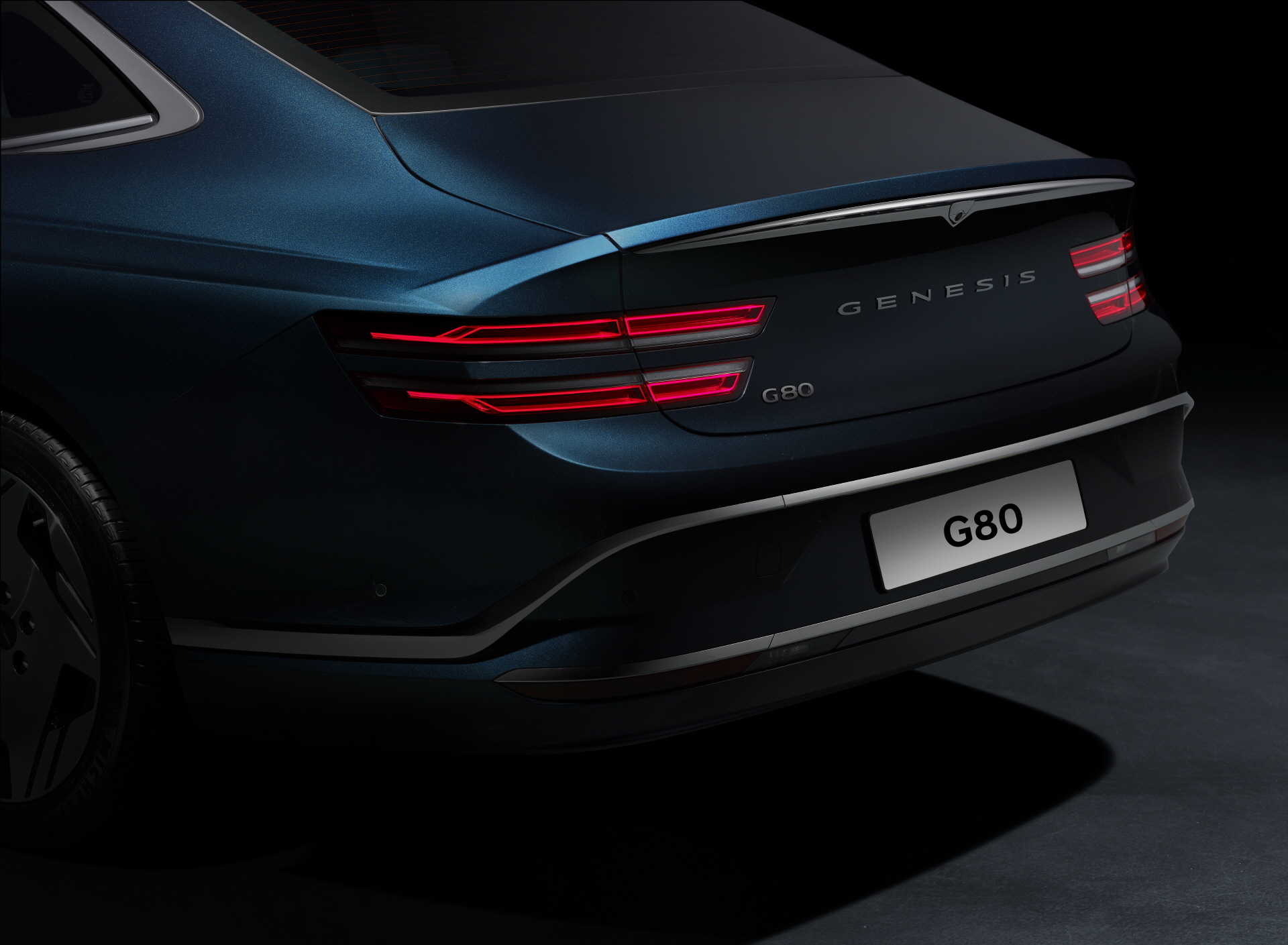 G80 Electrified LWD Rr Feature Detail