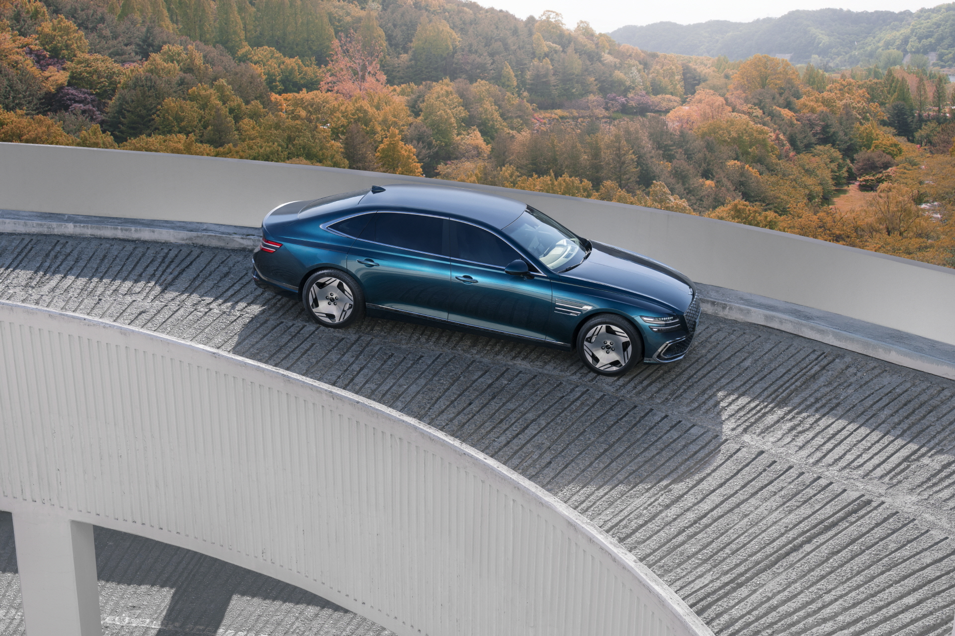 Experience #ElectrifiedG80, where elegance and comfort surround.