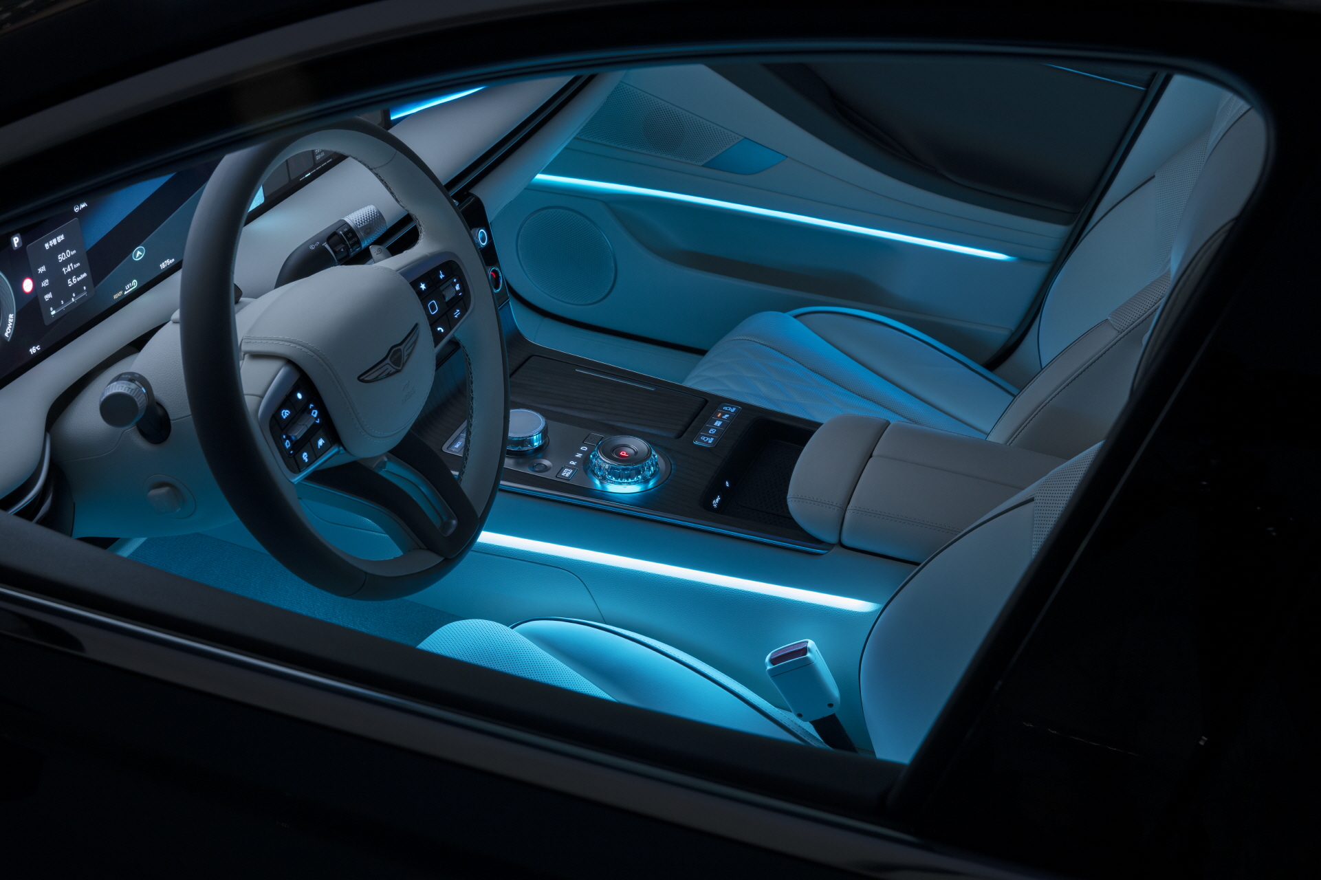 Experience #ElectrifiedG80, where elegance and comfort surround.