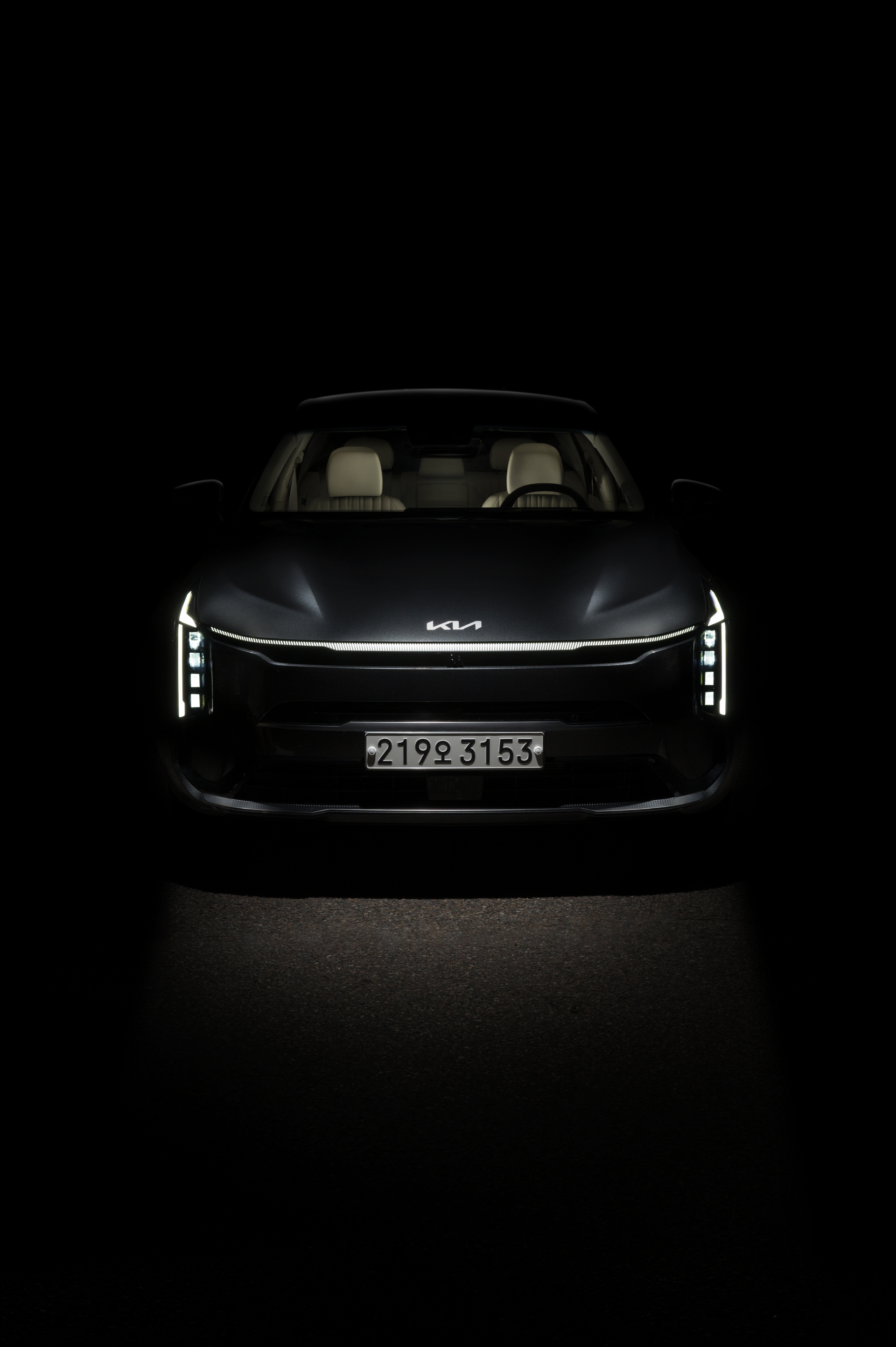 [K9] Who needs stars when you have #KiaK8 lighting up the night?