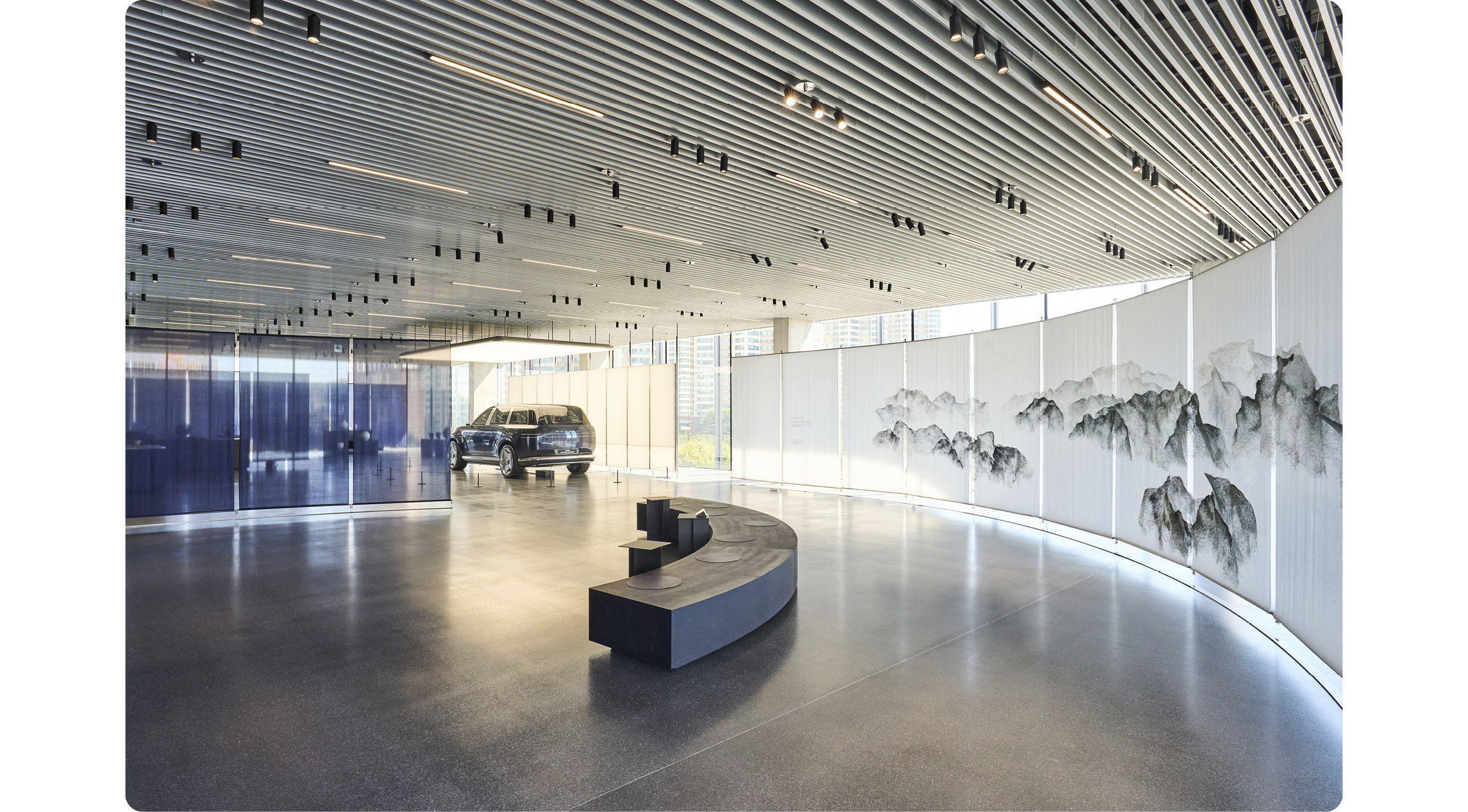 제네시스의 차오르는 밤: Night in Motion 전시 전경