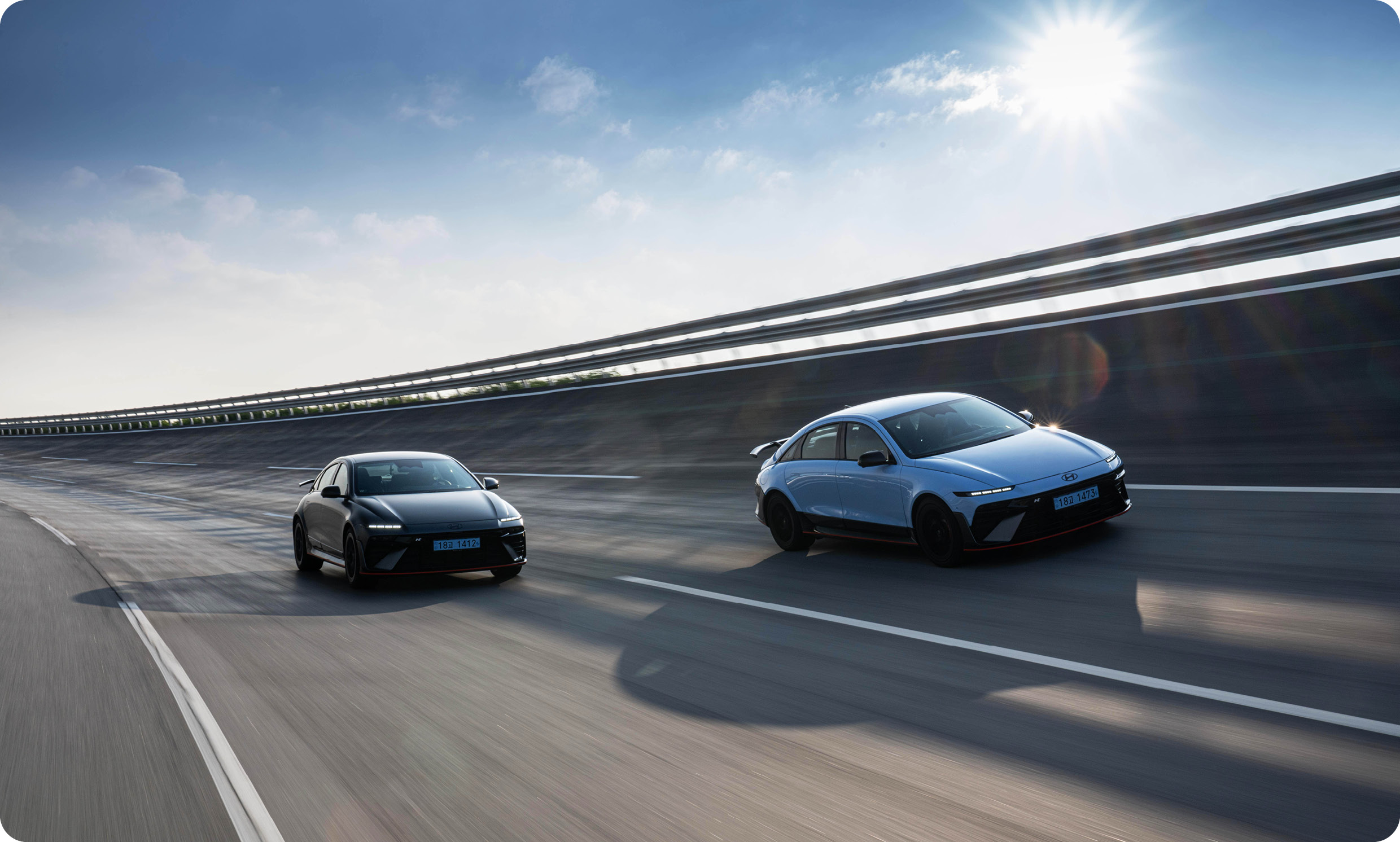 아이오닉 6 N 주행 모습