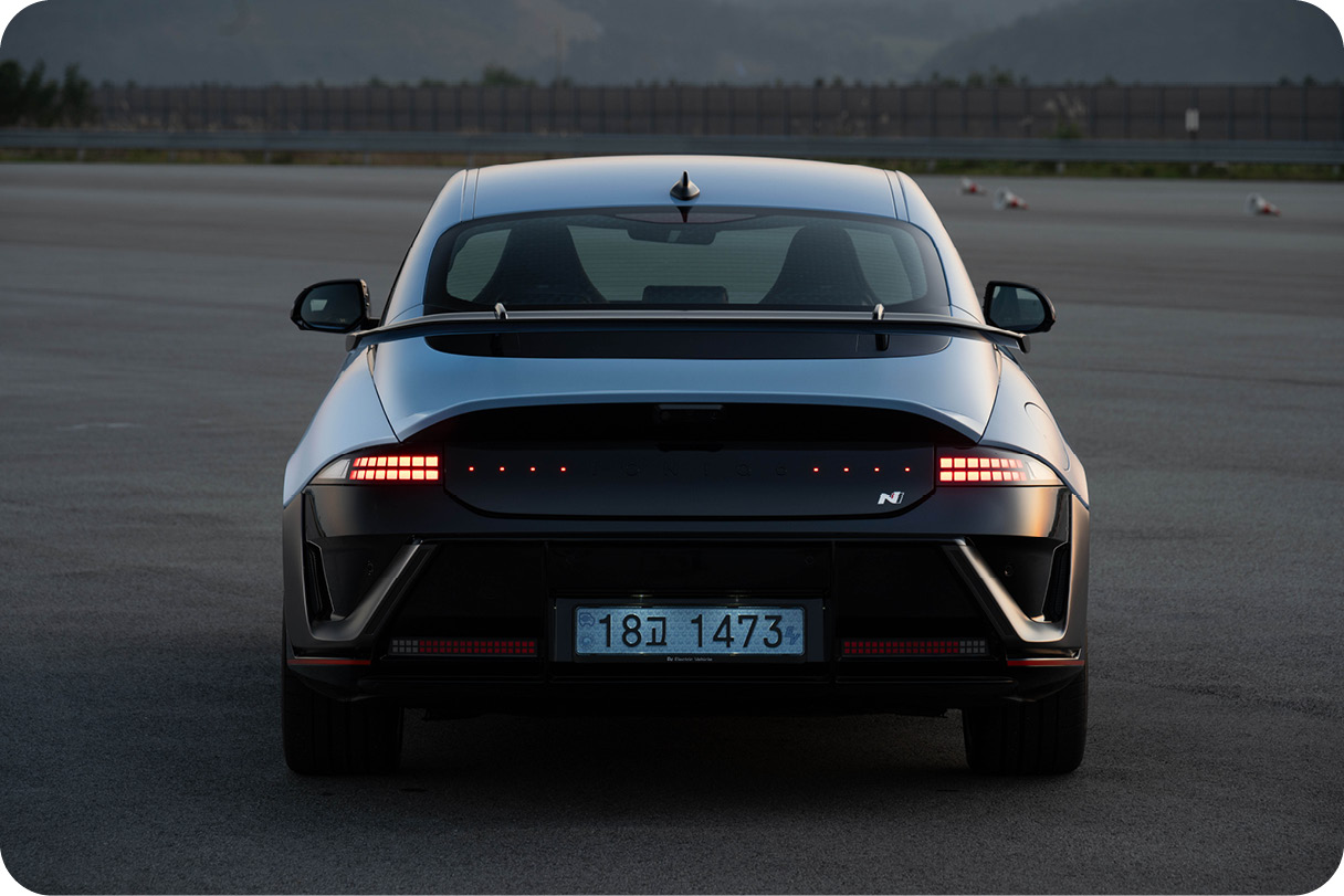 아이오닉 6 N 후면