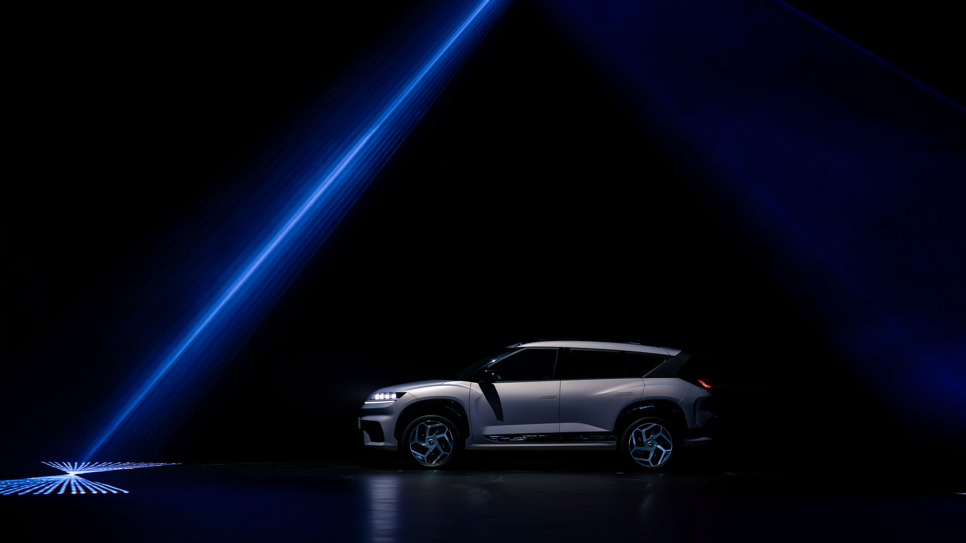 현대자동차의 중국 현지 전략형 전기 SUV '일렉시오'-2