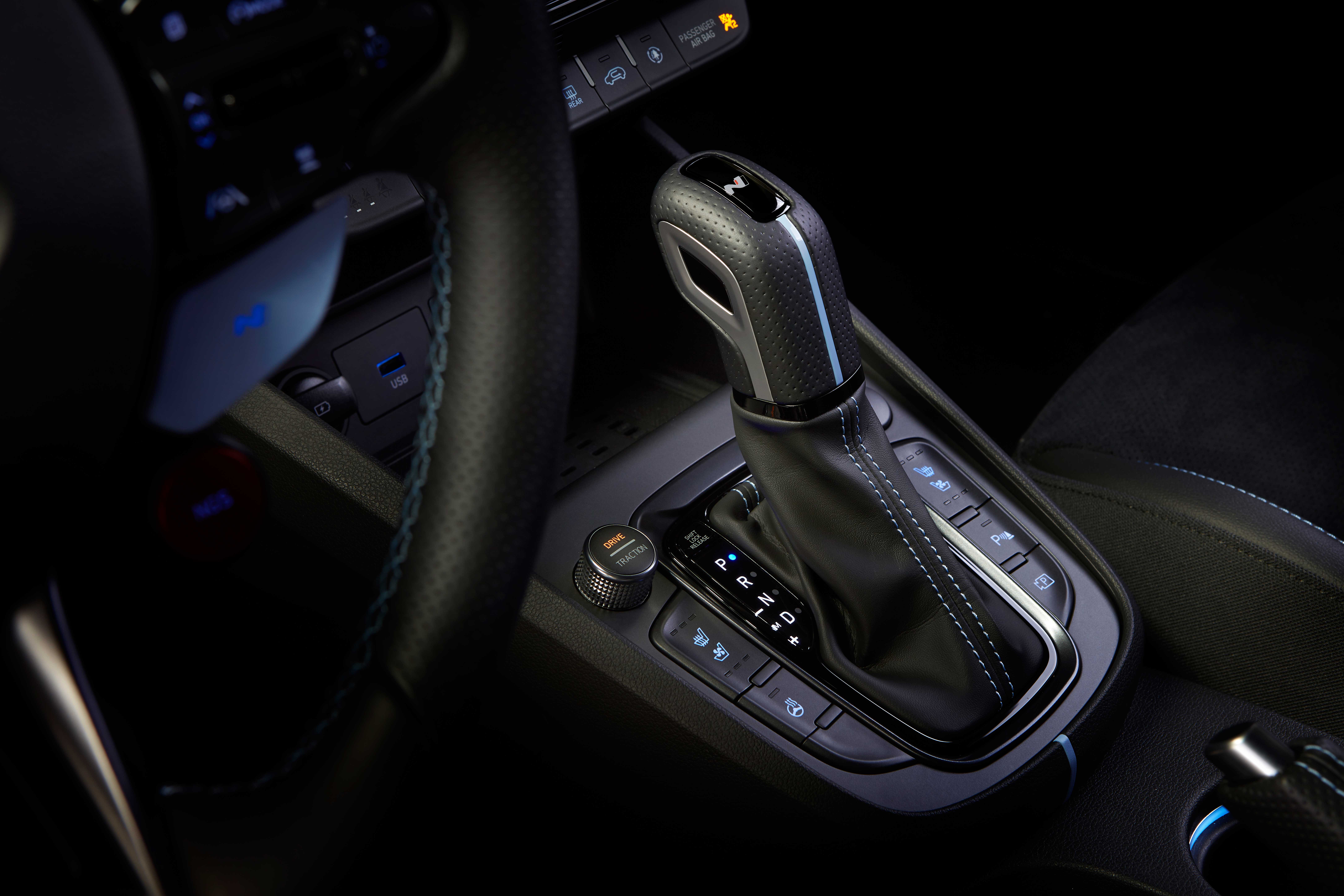 코나 N 기어노브