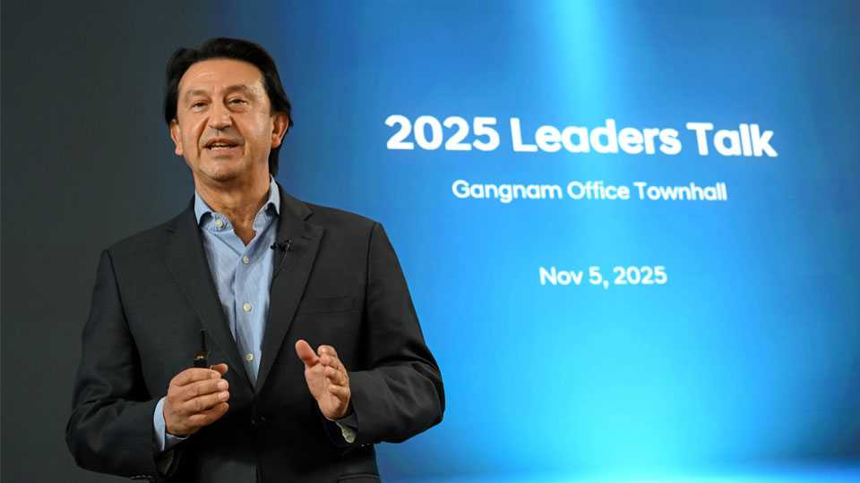 Hyundai Motor Company President and CEO José Muñoz Shares Strategic Vision for 2026 at 2025 Leaders Talk-main