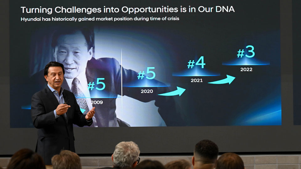 Hyundai Motor President and CEO José Muñoz Shares Strategic Vision for 2026