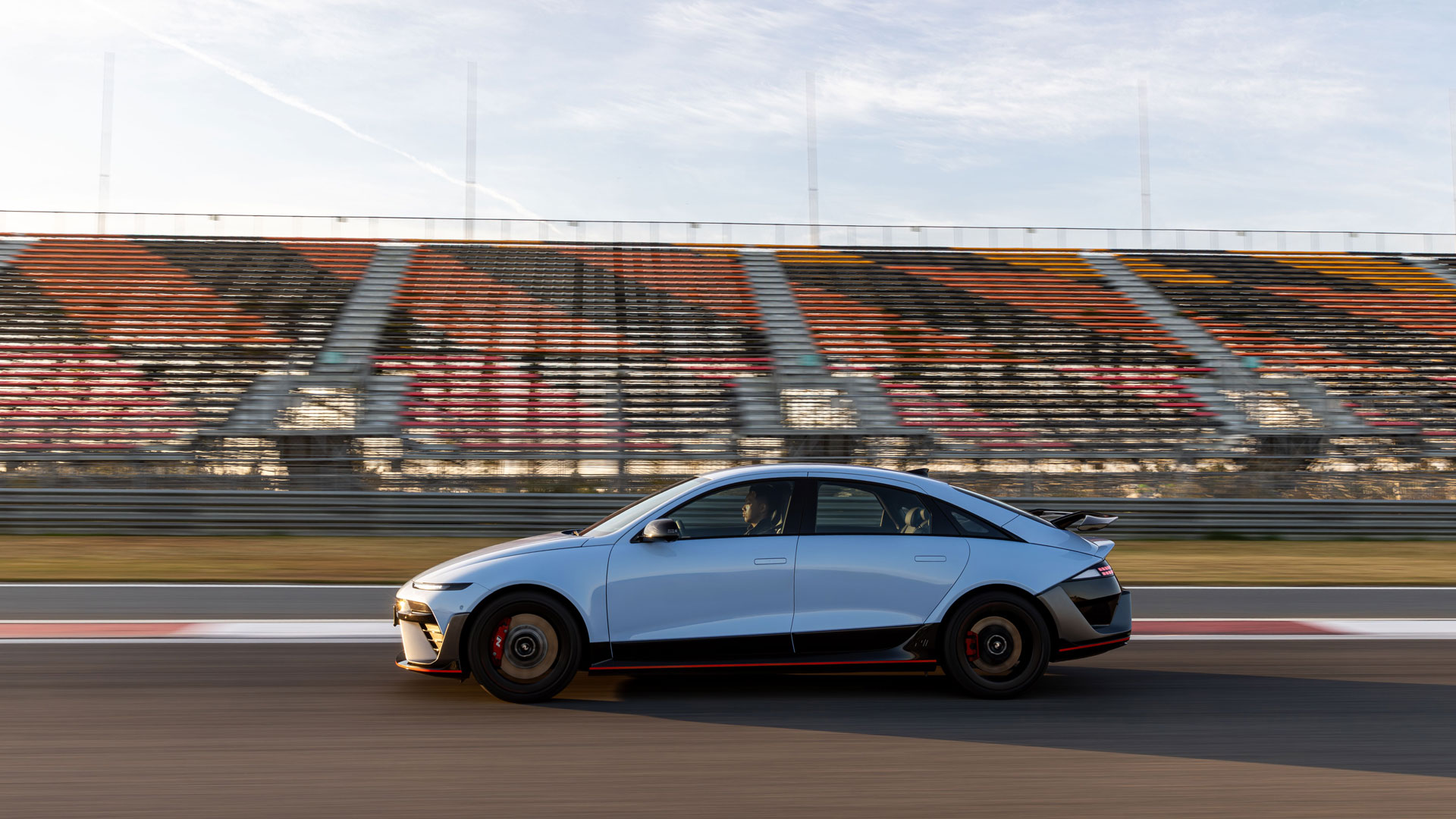 Hyundai N Redefines High-Performance EV Driving Experience with IONIQ 6 N (3)