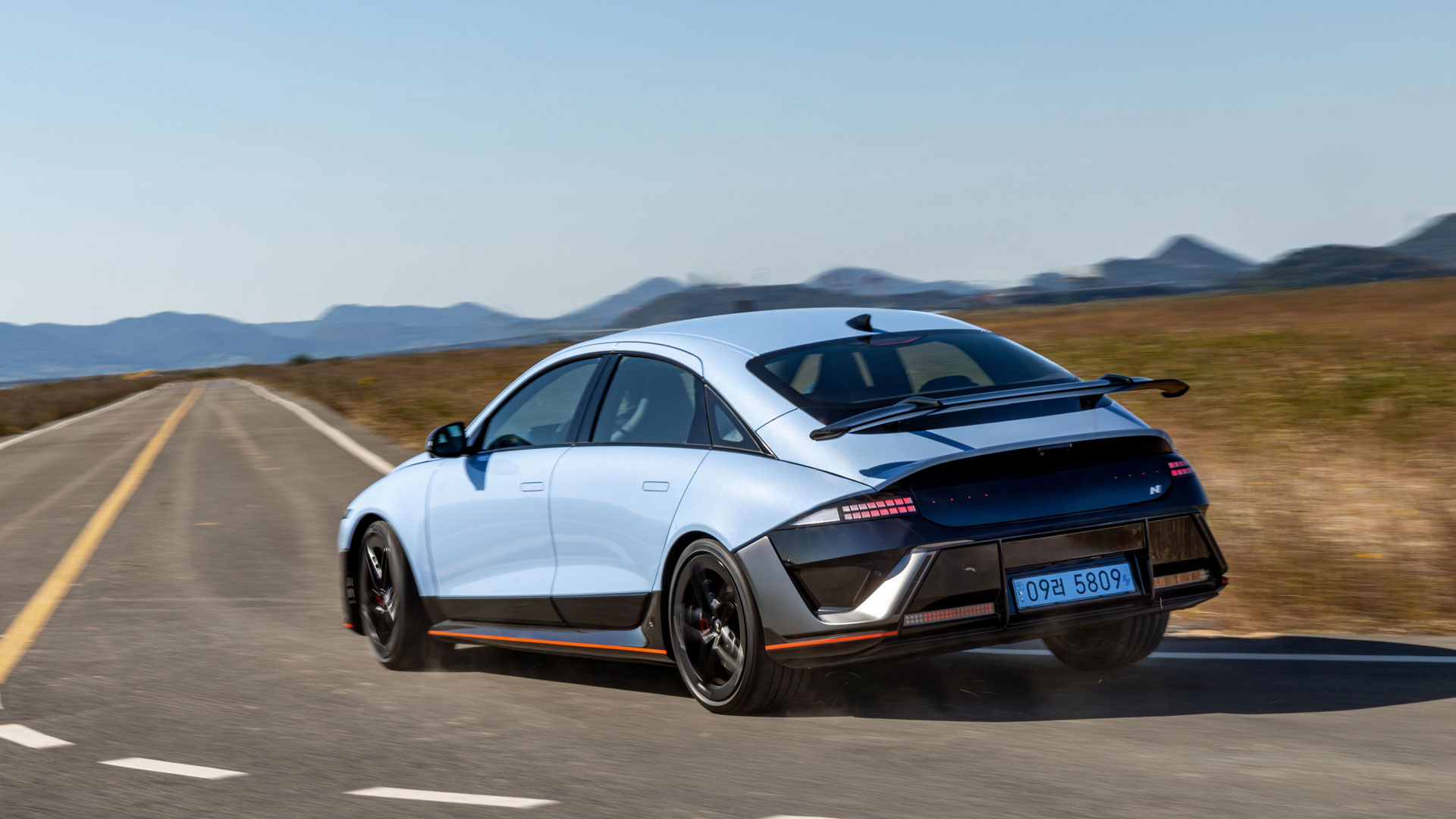 Hyundai N Redefines High-Performance EV Driving Experience with IONIQ 6 N (6)