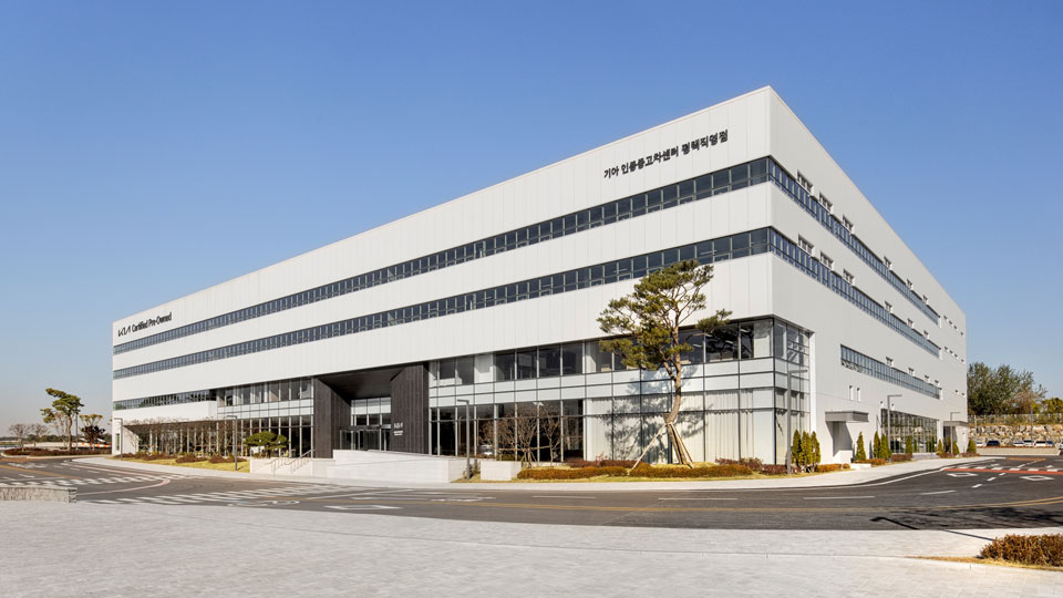 기아, '인증중고차 센터 평택 직영점' 및 'PBV 익스피리언스 센터' 개소-main