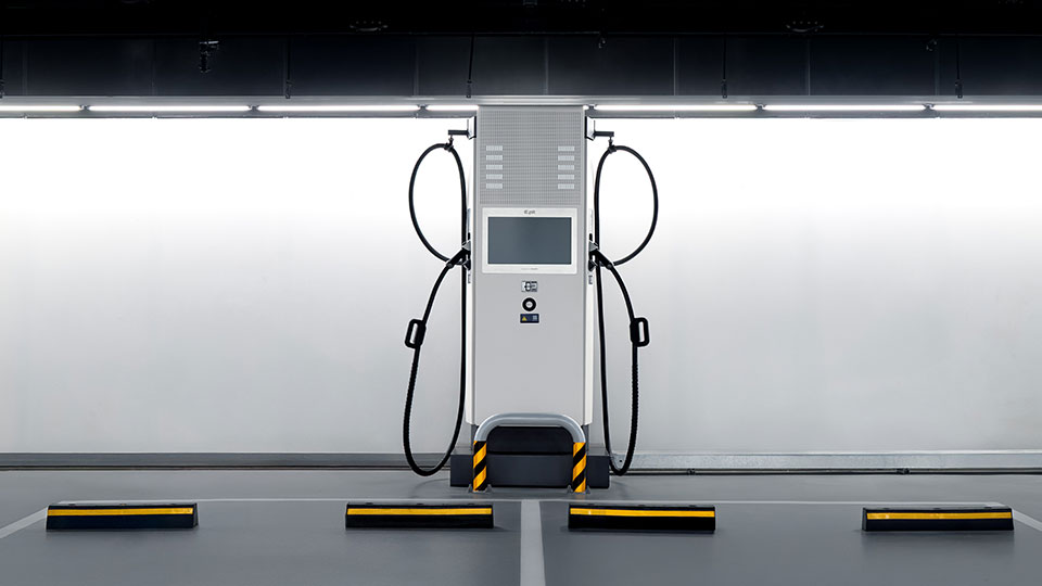 현대자동차그룹 200kW E-pit 전기차 충전기 ‘EV-Q’ 인증 최초 획득-main