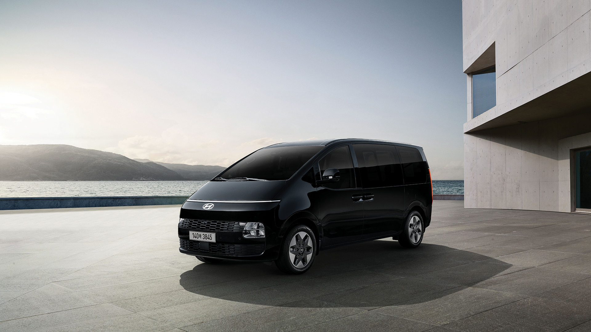 더 뉴 스타리아 외장(투어러) 이미지