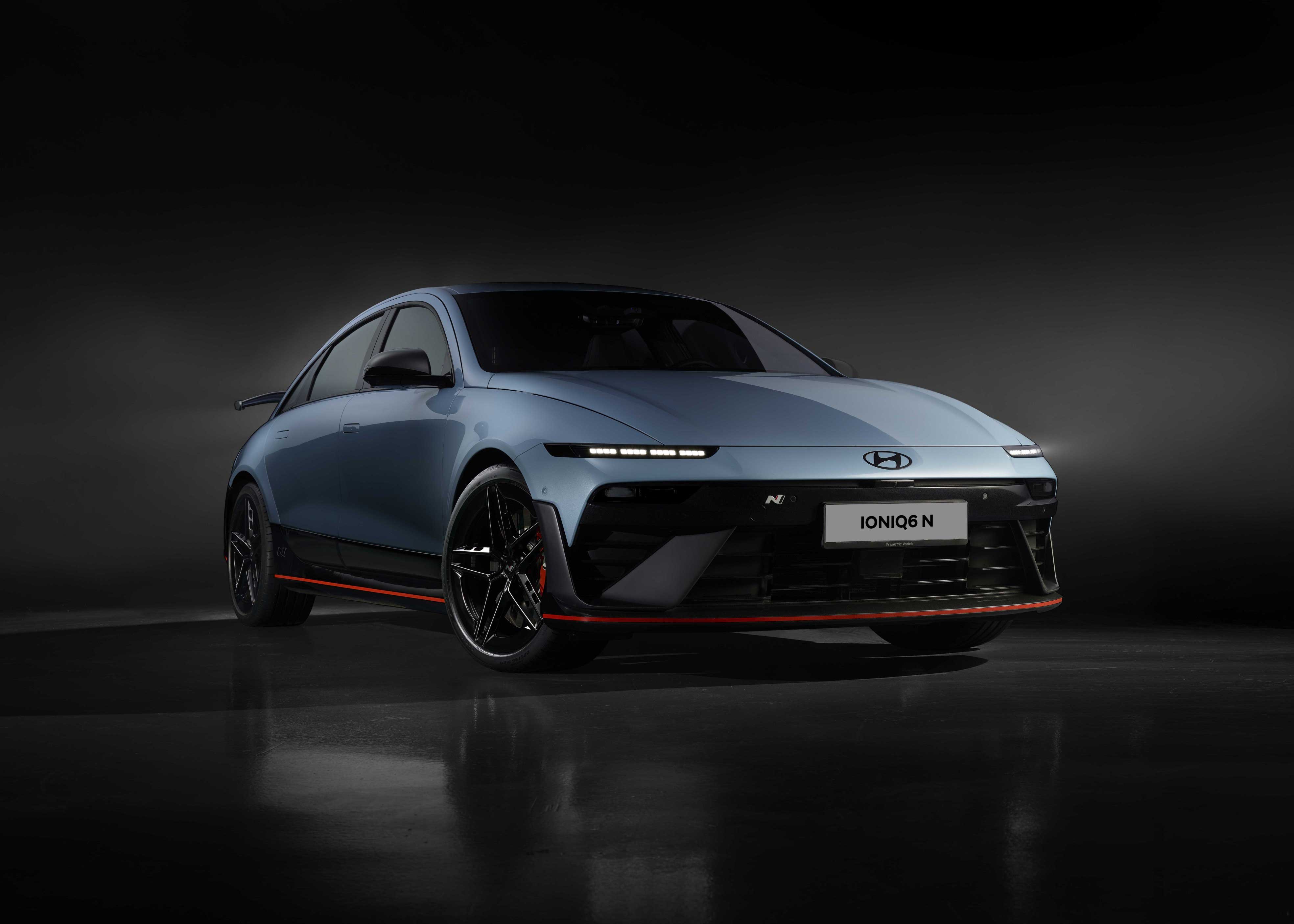 아이오닉 6 N 전측면