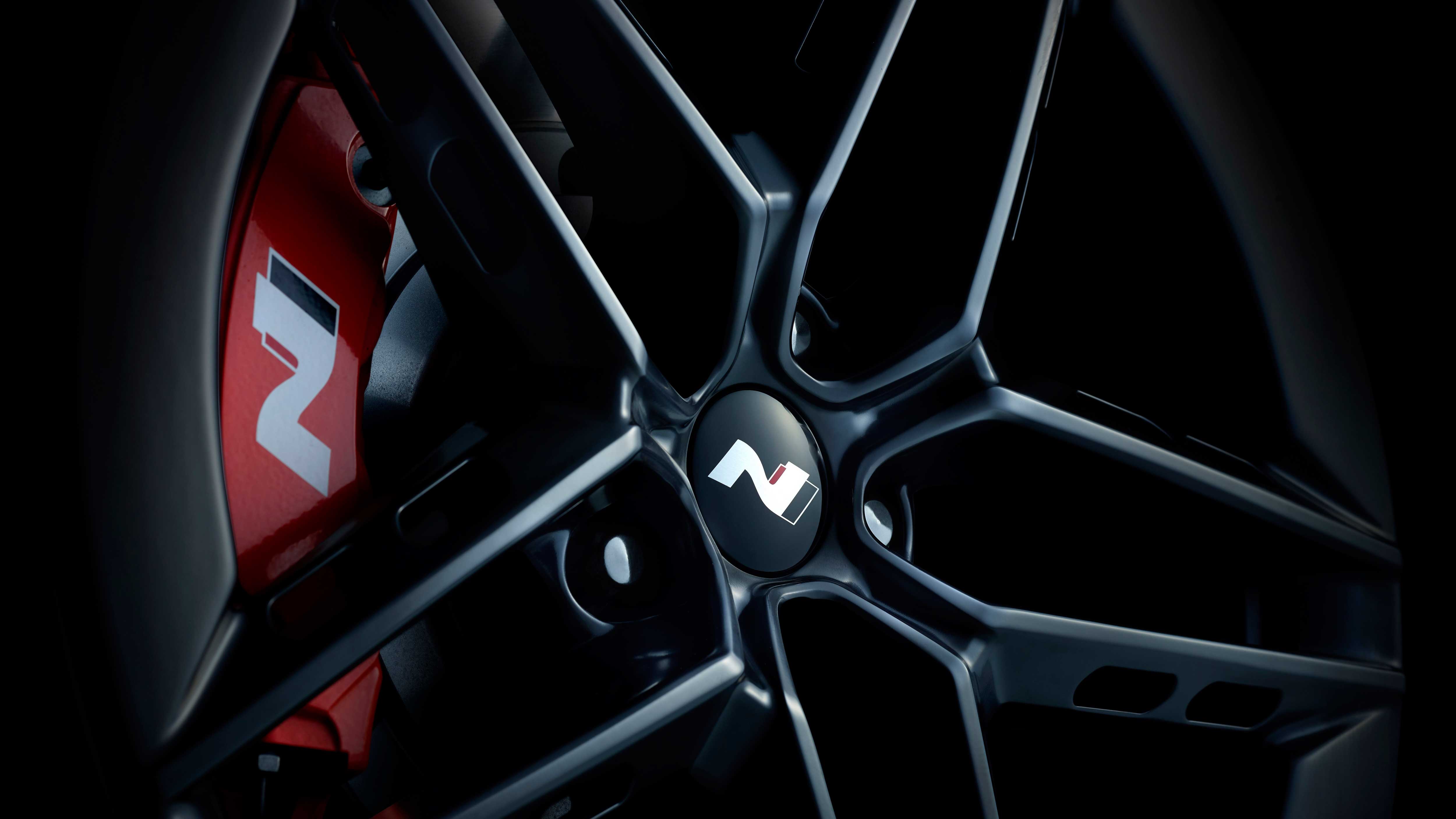 아이오닉 6 N 휠 확대 컷