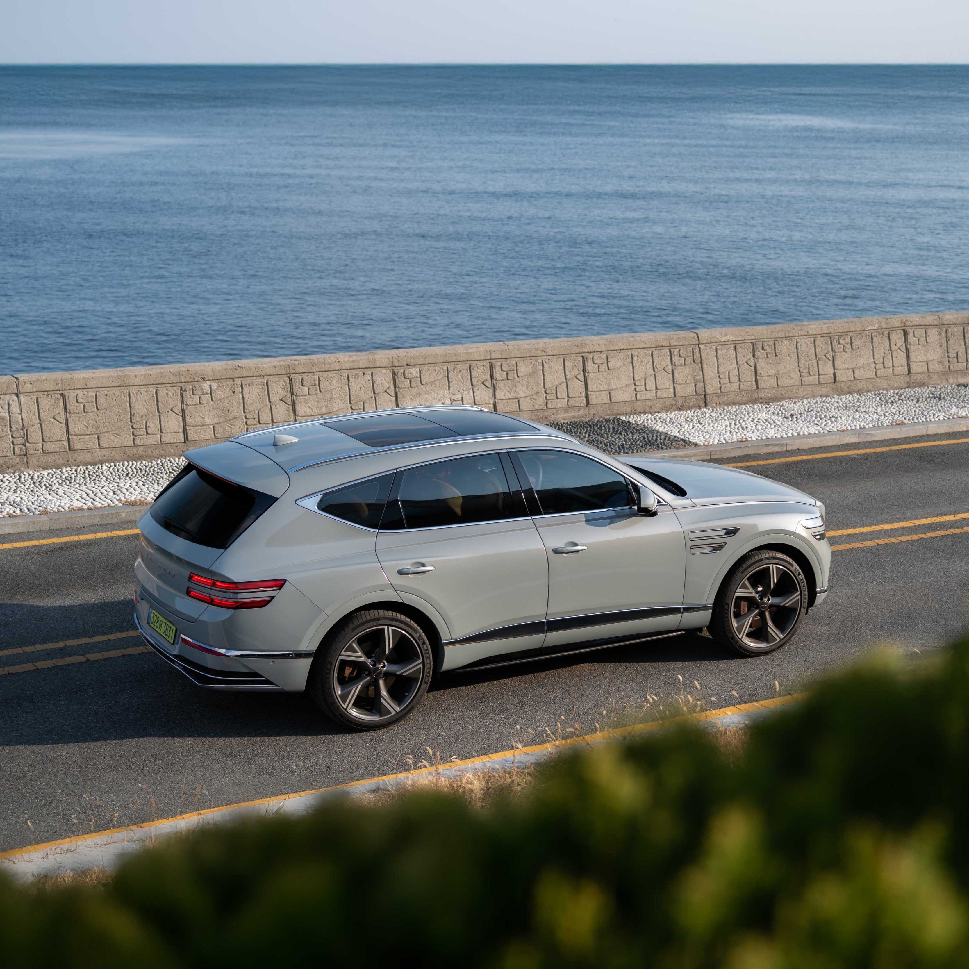 GV80 후면 쿼터뷰