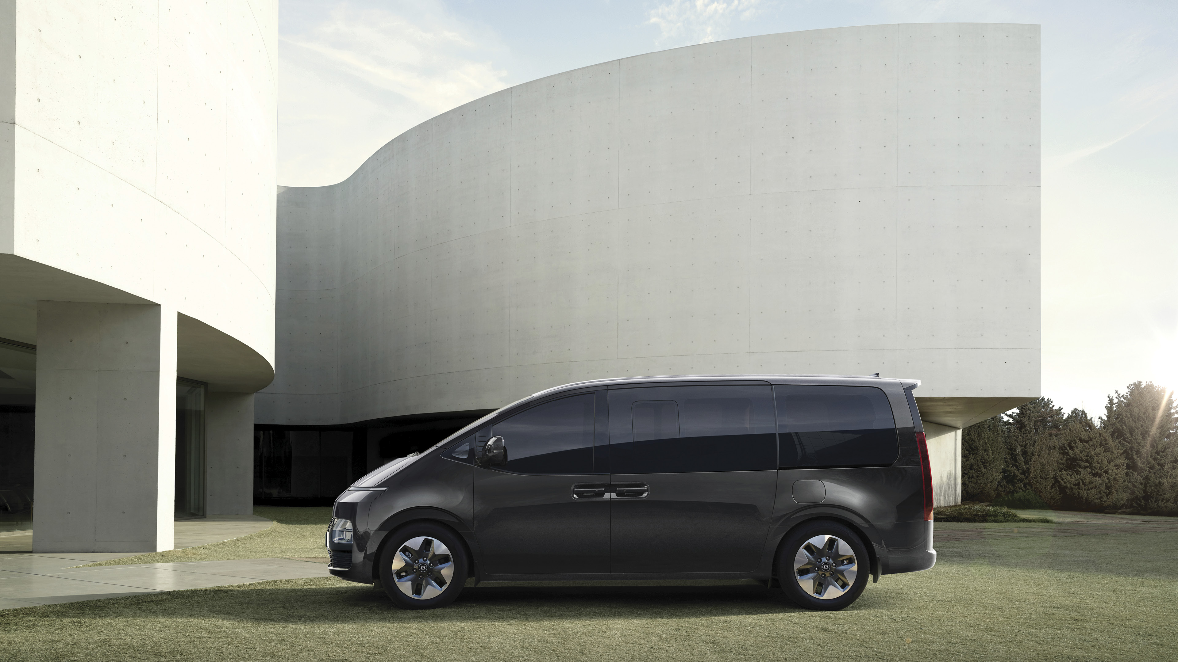 현대차 더 뉴 스타리아