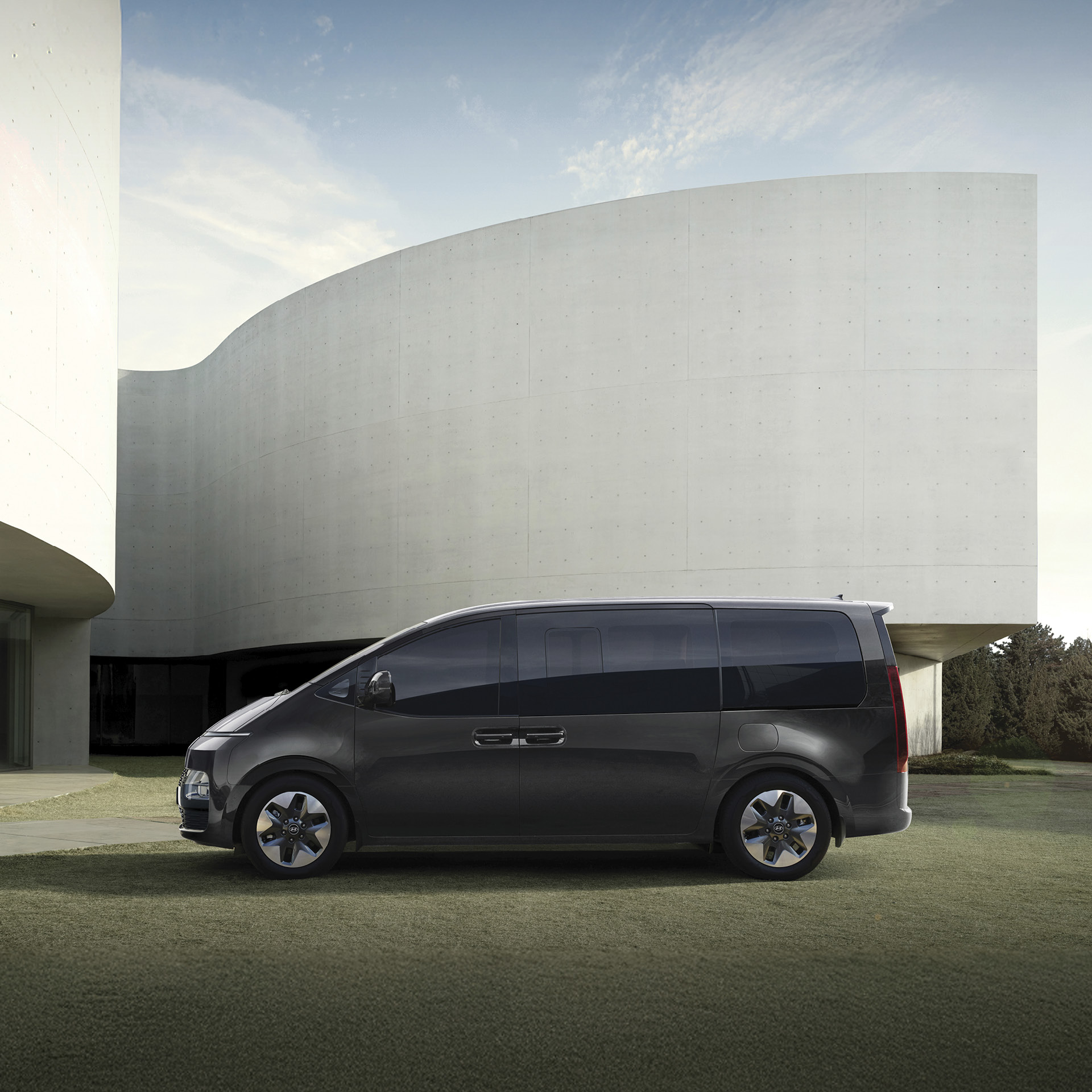 현대차 더 뉴 스타리아