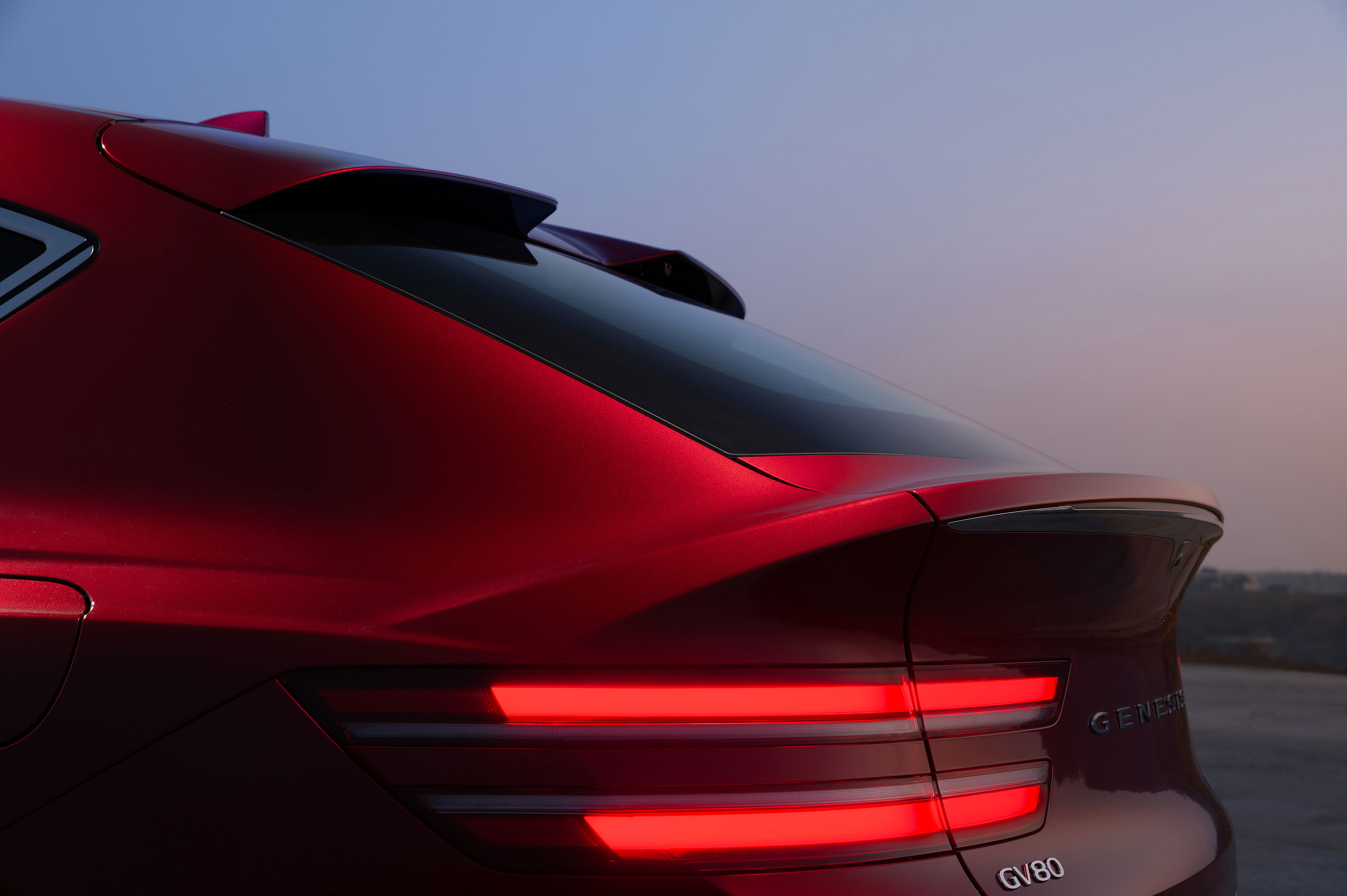 Feel the class of the Genesis GV80 Coupe from its dramatic silhouette to its luxurious touches throughout. (3)