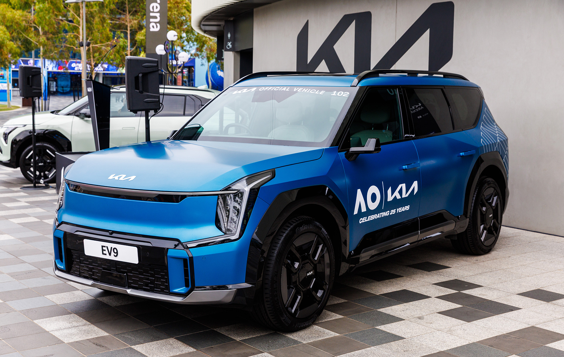 대회공식차량 중 하나인 EV9