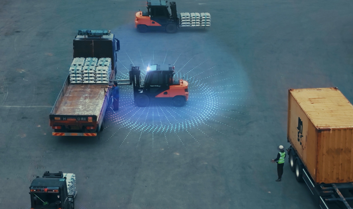 A view of a forklift equipped with vision pulses and in logistics