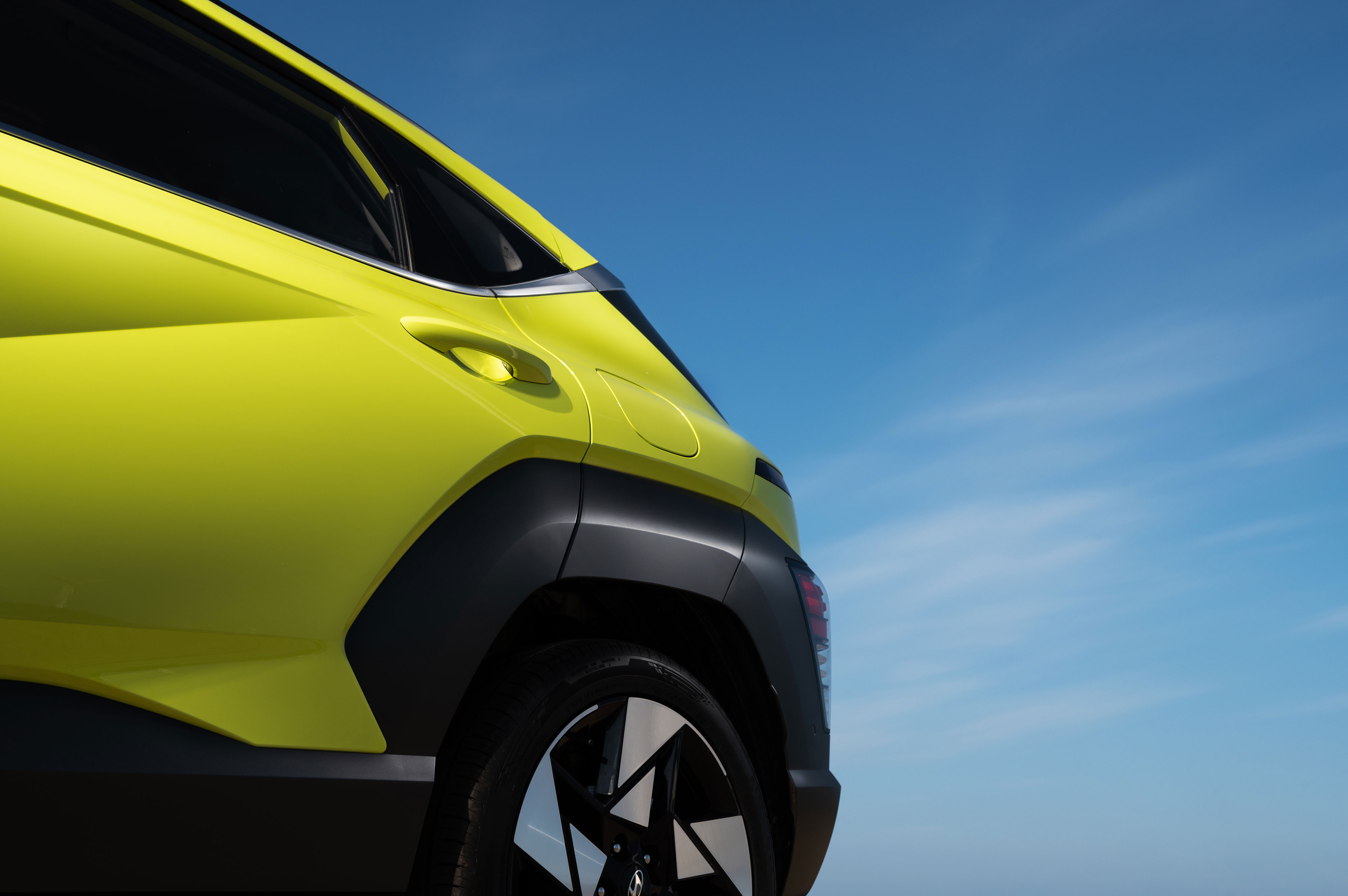 Go for a joyride under the clear skies in The All New KONA (6)