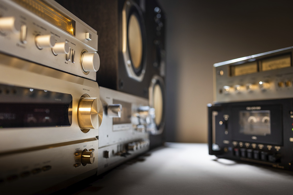 고급 오디오 시스템을 보여주는 사진