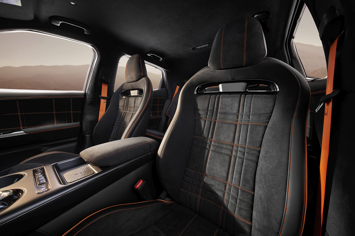 제네시스 GV60 마그마의 운전석 버킷 시트의 모습