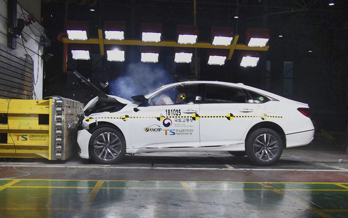 KNCAP의 정면 충돌 시험