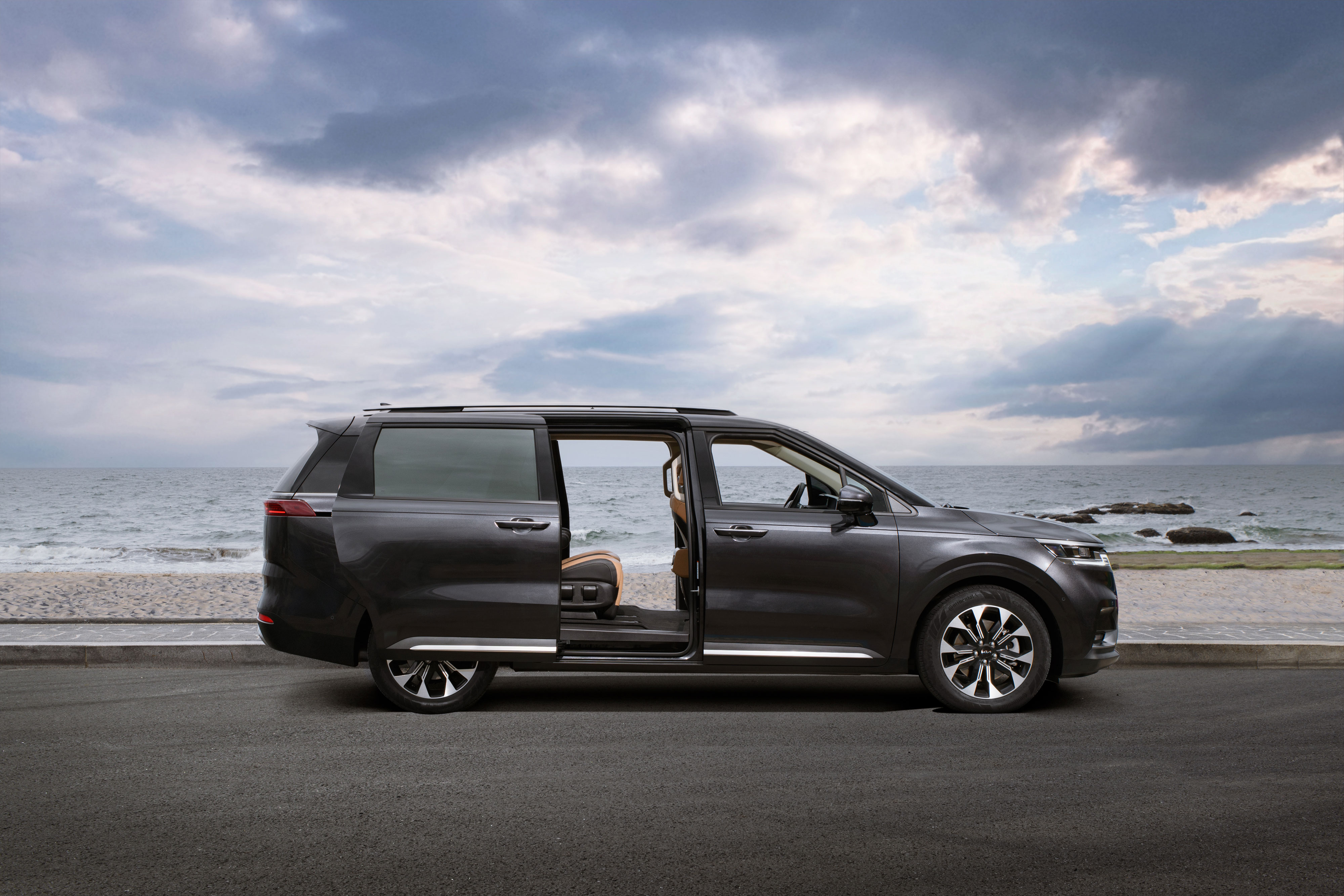 Kia Carnival, an outdoor companion that adds refinement to daily life (2)