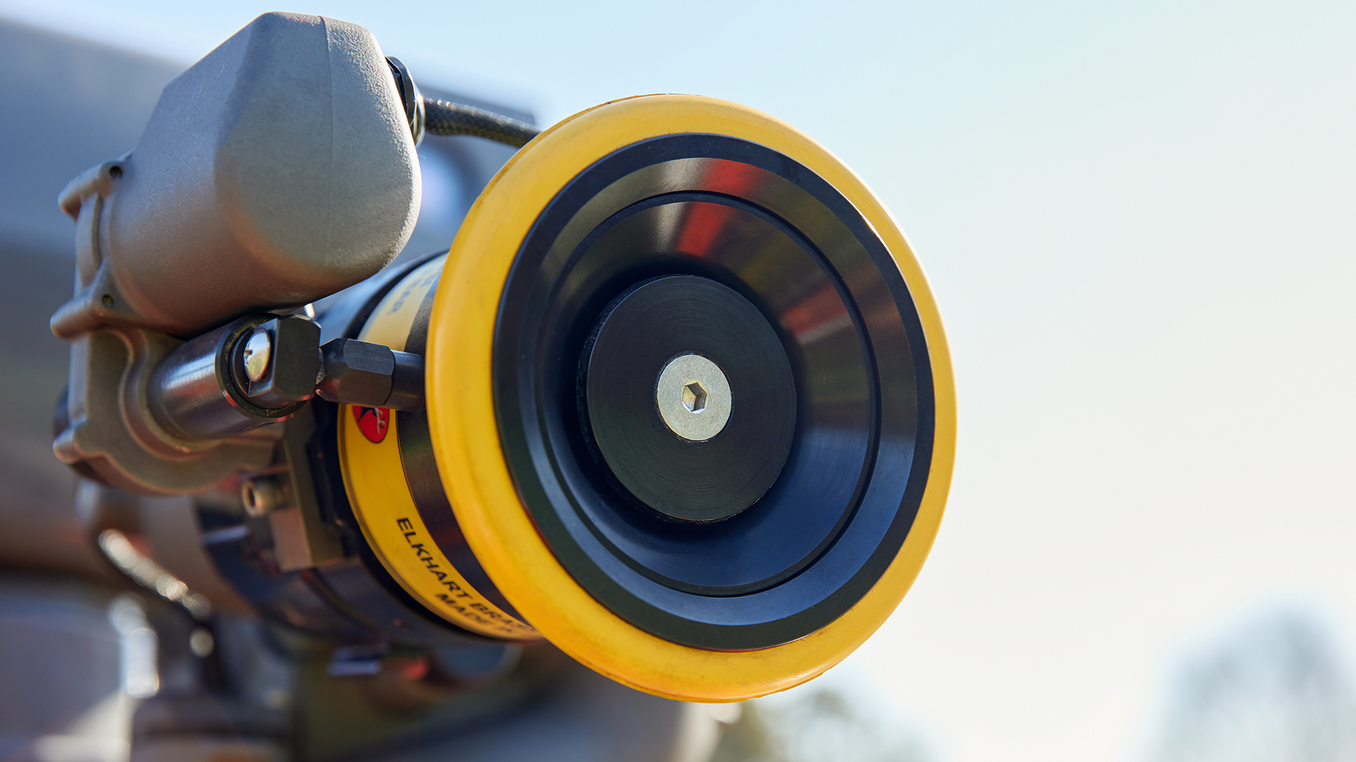 self-spraying device