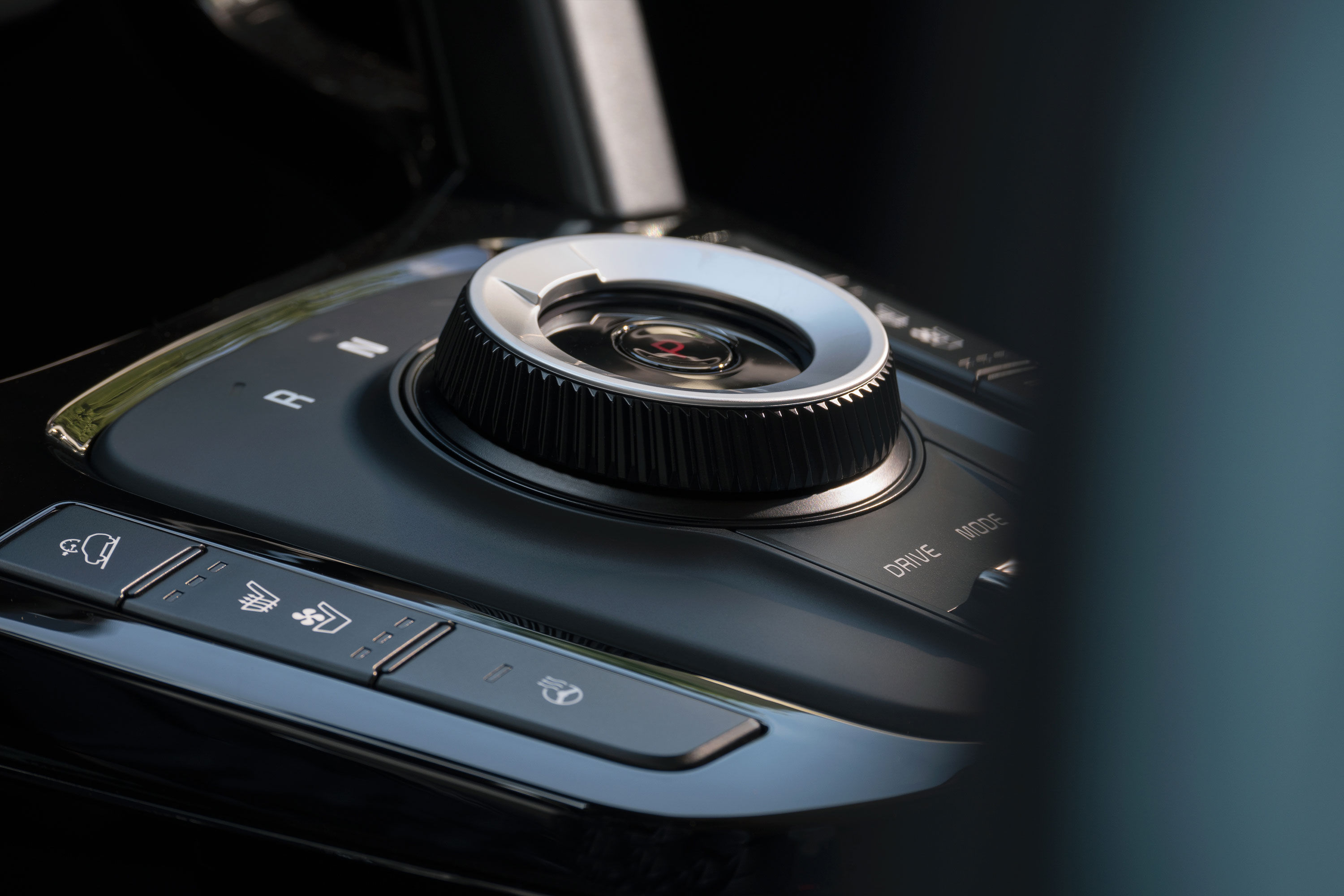 Modern, sophisticated design combined with high-end sensibility (8)