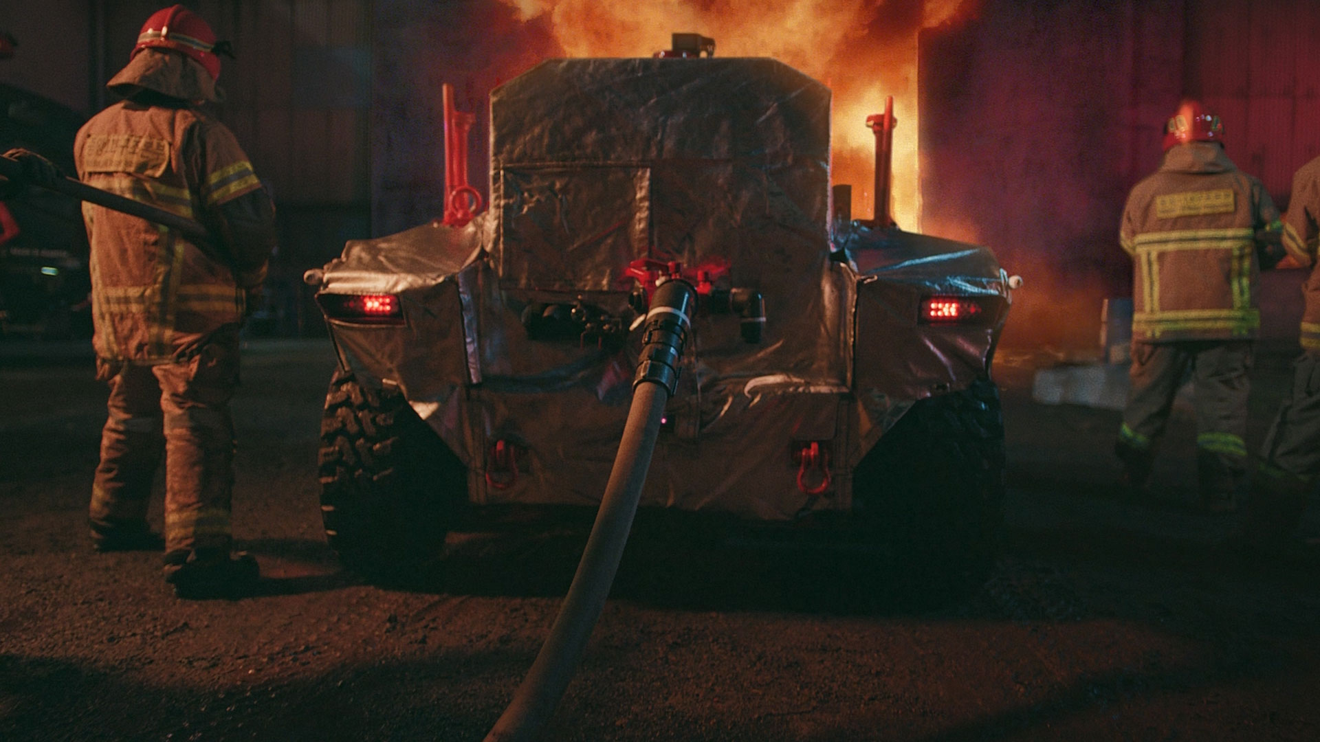 무인소방로봇 영상 ‘A Safer Way Home’ 대표 이미지 2