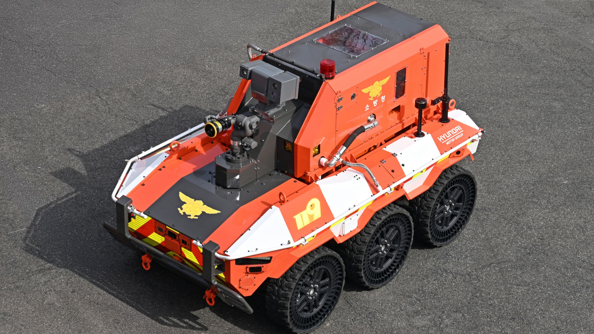 무인소방로봇을 위에서 바라본 모습