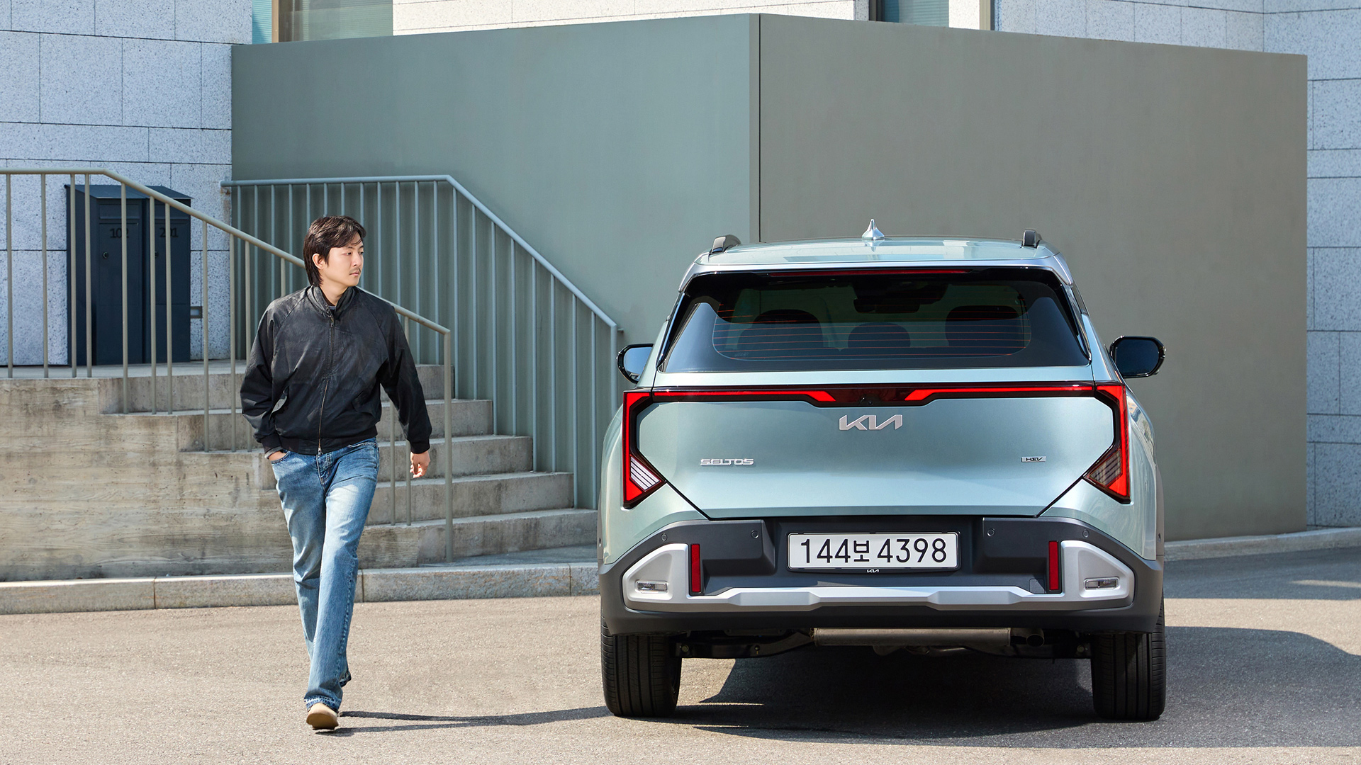 김현재 패션 디자이너와 기아 디 올 뉴 셀토스