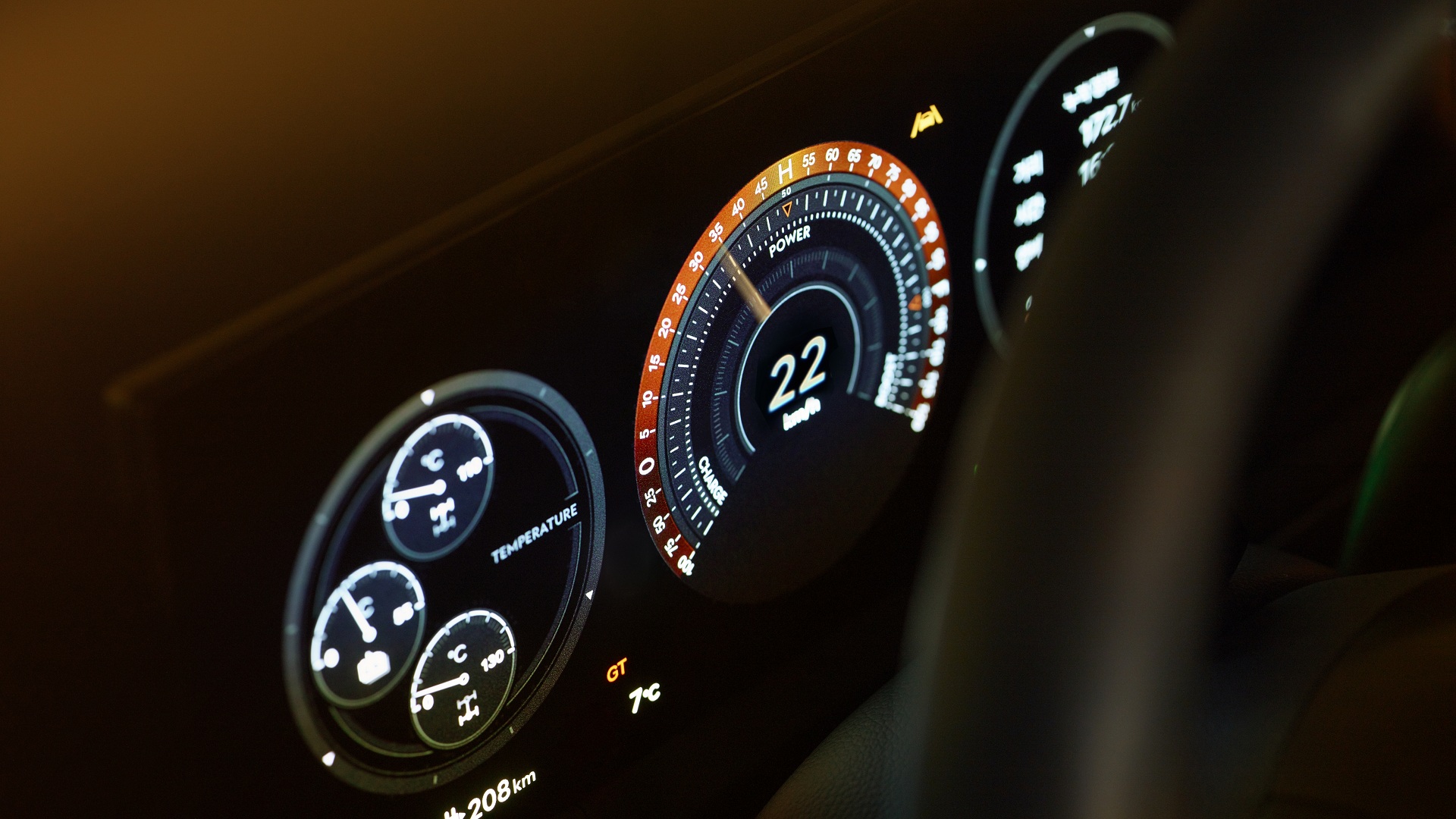 석양 아래 선명하게 드러나는 제네시스 GV60 마그마의 압도적 존재감. 럭셔리 고성능 EV만의 차별화된 디테일을 느껴보세요.