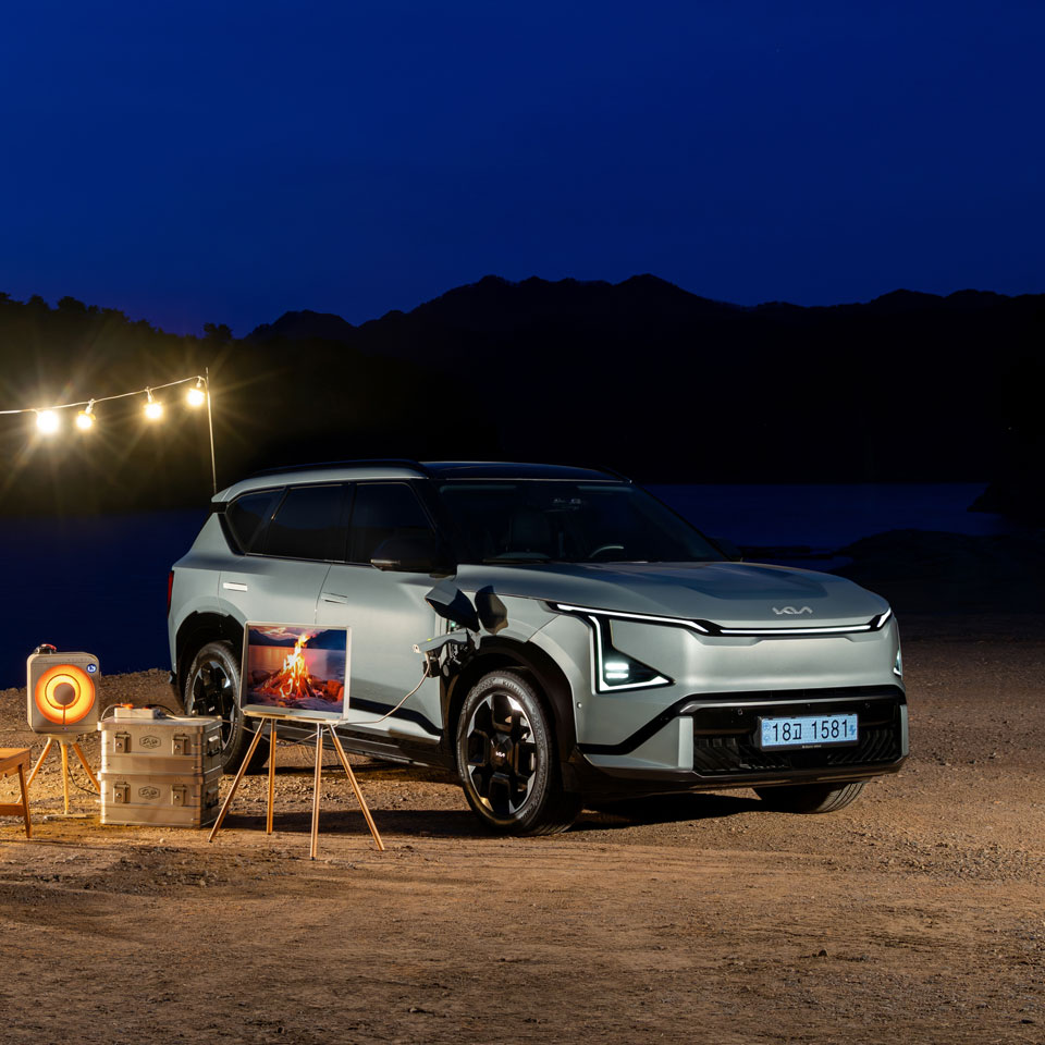 The EV5 GT-Line supports every moment beyond the drive with space and power that adapts to your plans. - th