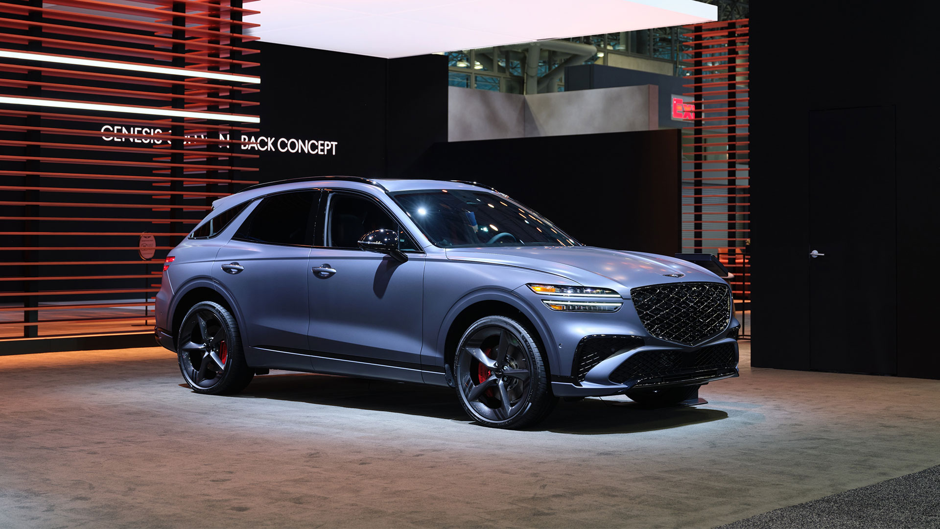 2026 뉴욕 국제 오토쇼에 전시된 제네시스 'GV70 그래파이트 에디션'