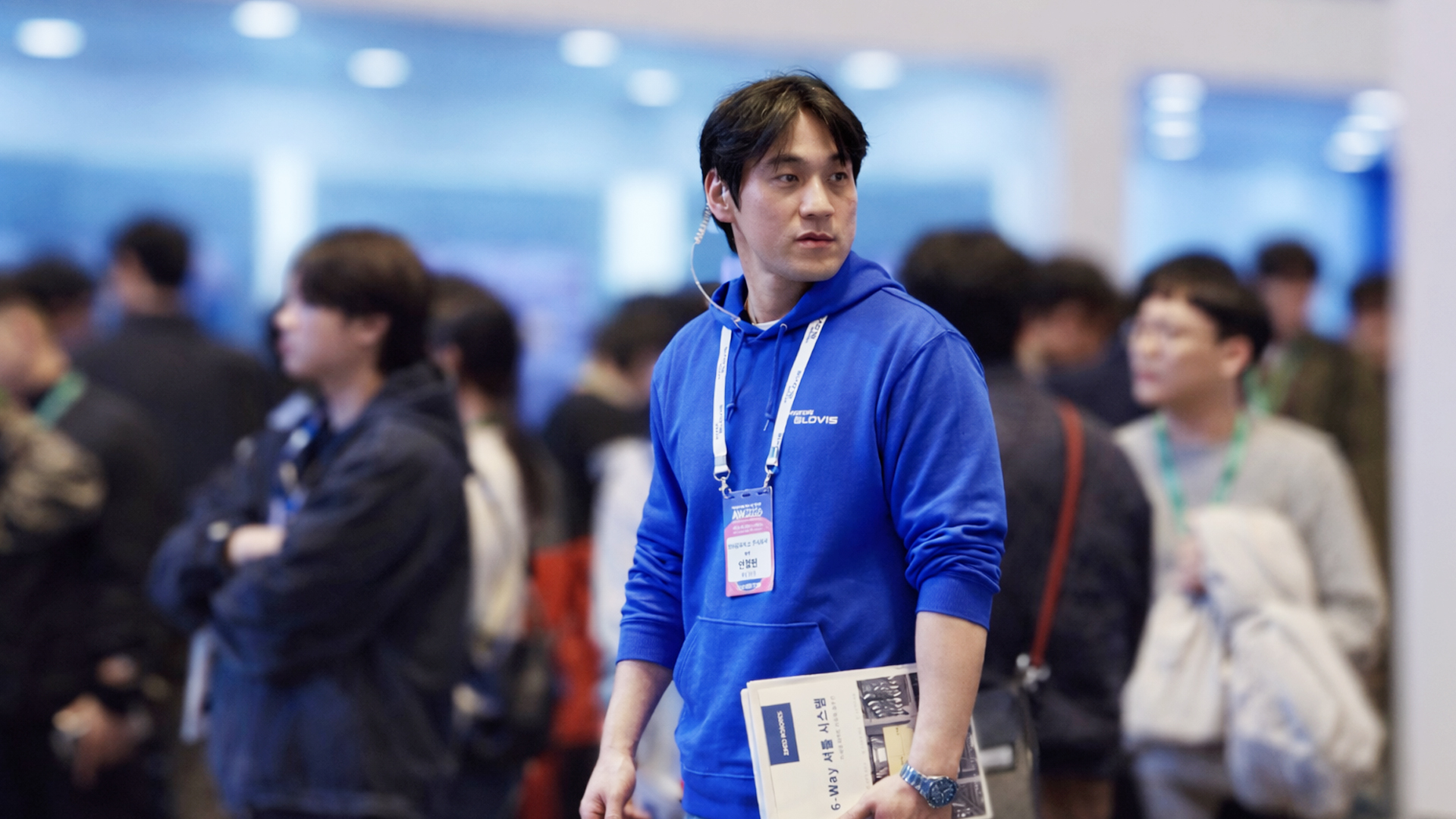 현대글로비스 부스에서 안내하는 직원