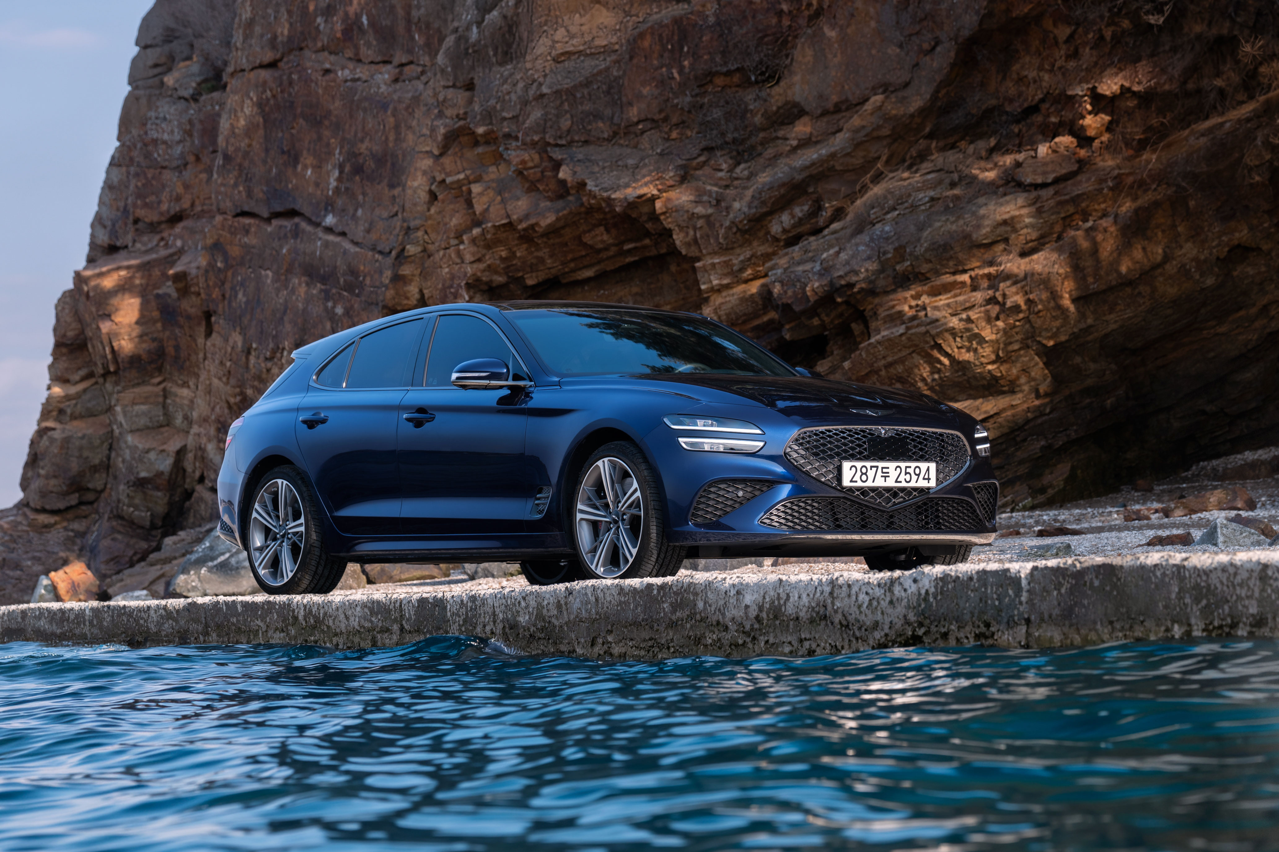 Genesis G70 Shooting Brake delivers a refined driving experience, framed by coastal scenery and endless horizons (1)