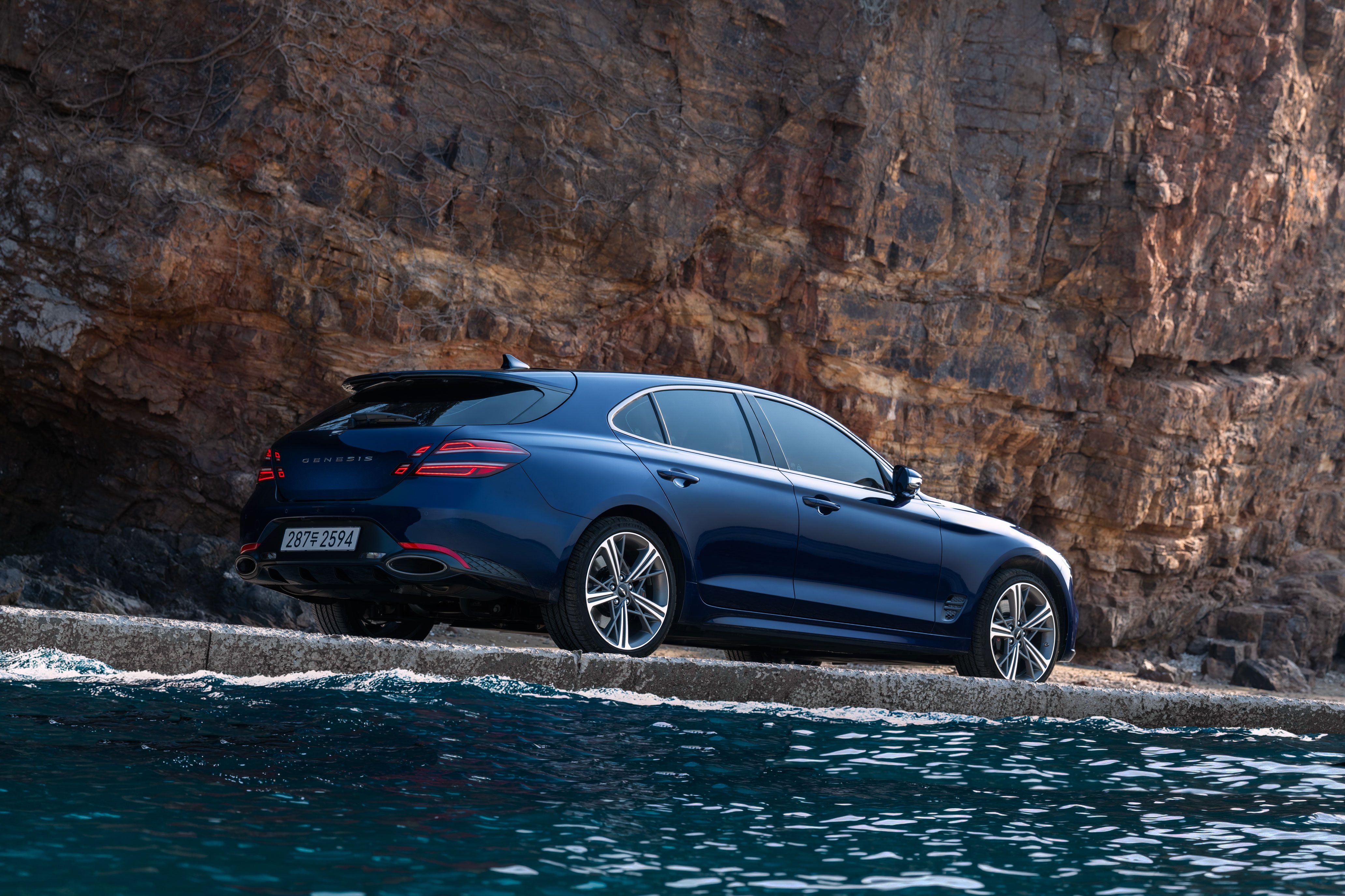 Genesis G70 Shooting Brake delivers a refined driving experience, framed by coastal scenery and endless horizons (2)