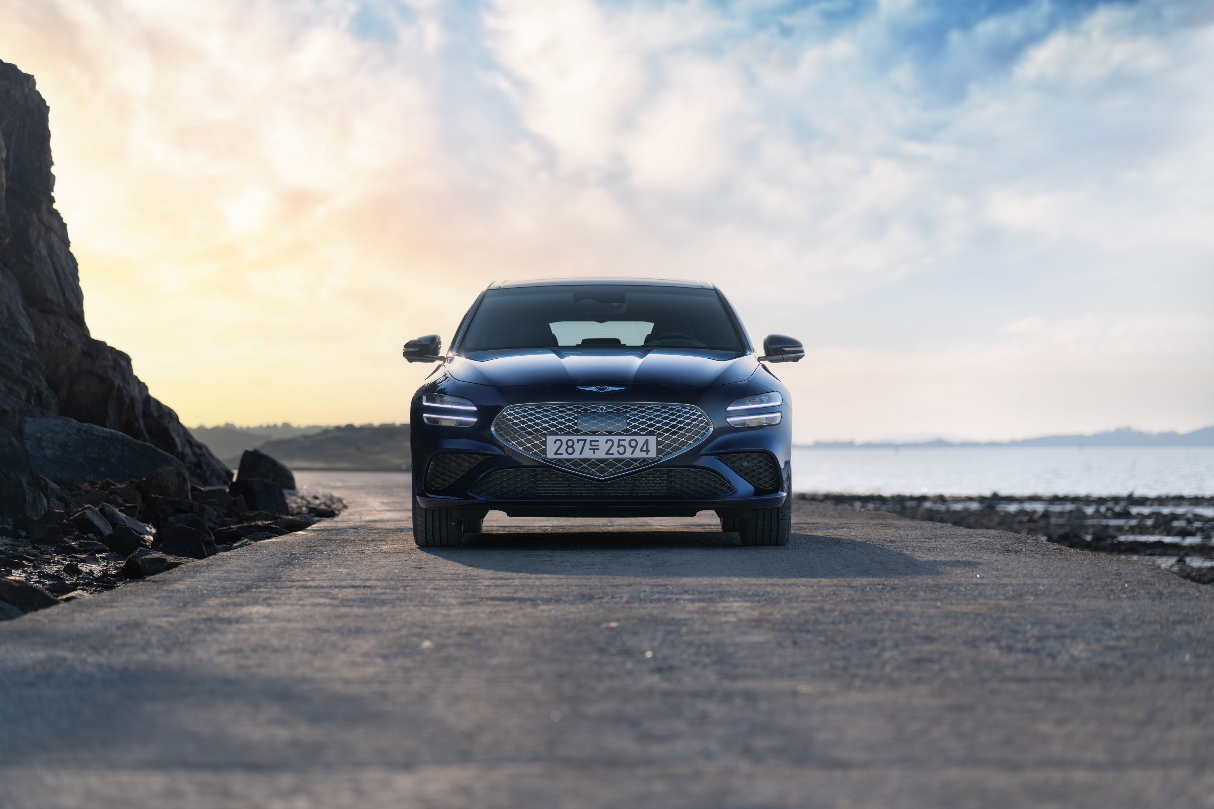Genesis G70 Shooting Brake delivers a refined driving experience, framed by coastal scenery and endless horizons (3)