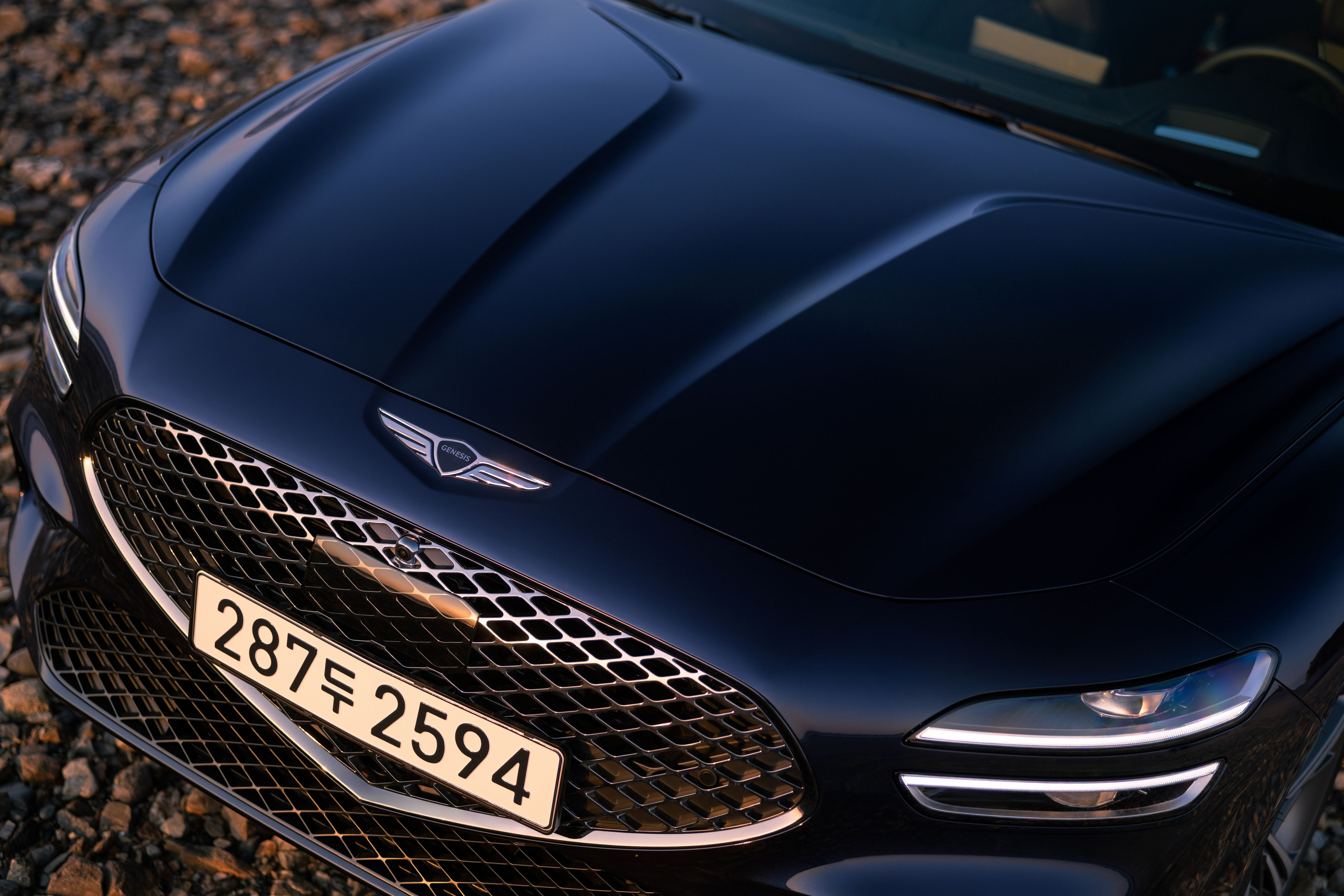 Genesis G70 Shooting Brake delivers a refined driving experience, framed by coastal scenery and endless horizons (6)